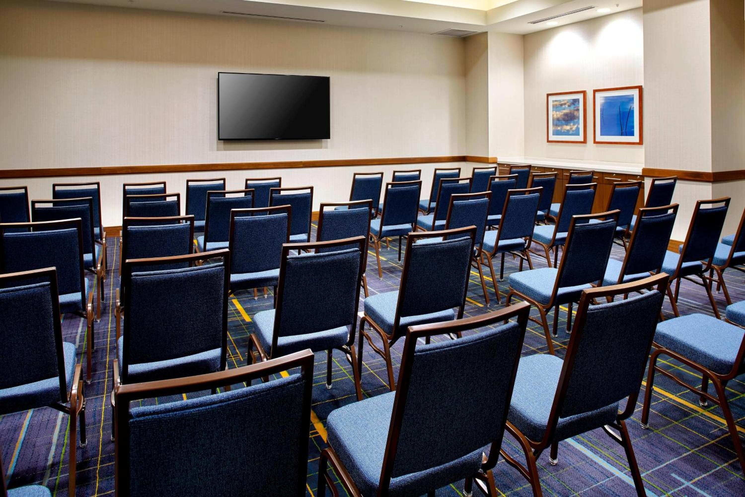 Courtyard by Marriott Orlando Lake Nona — 28