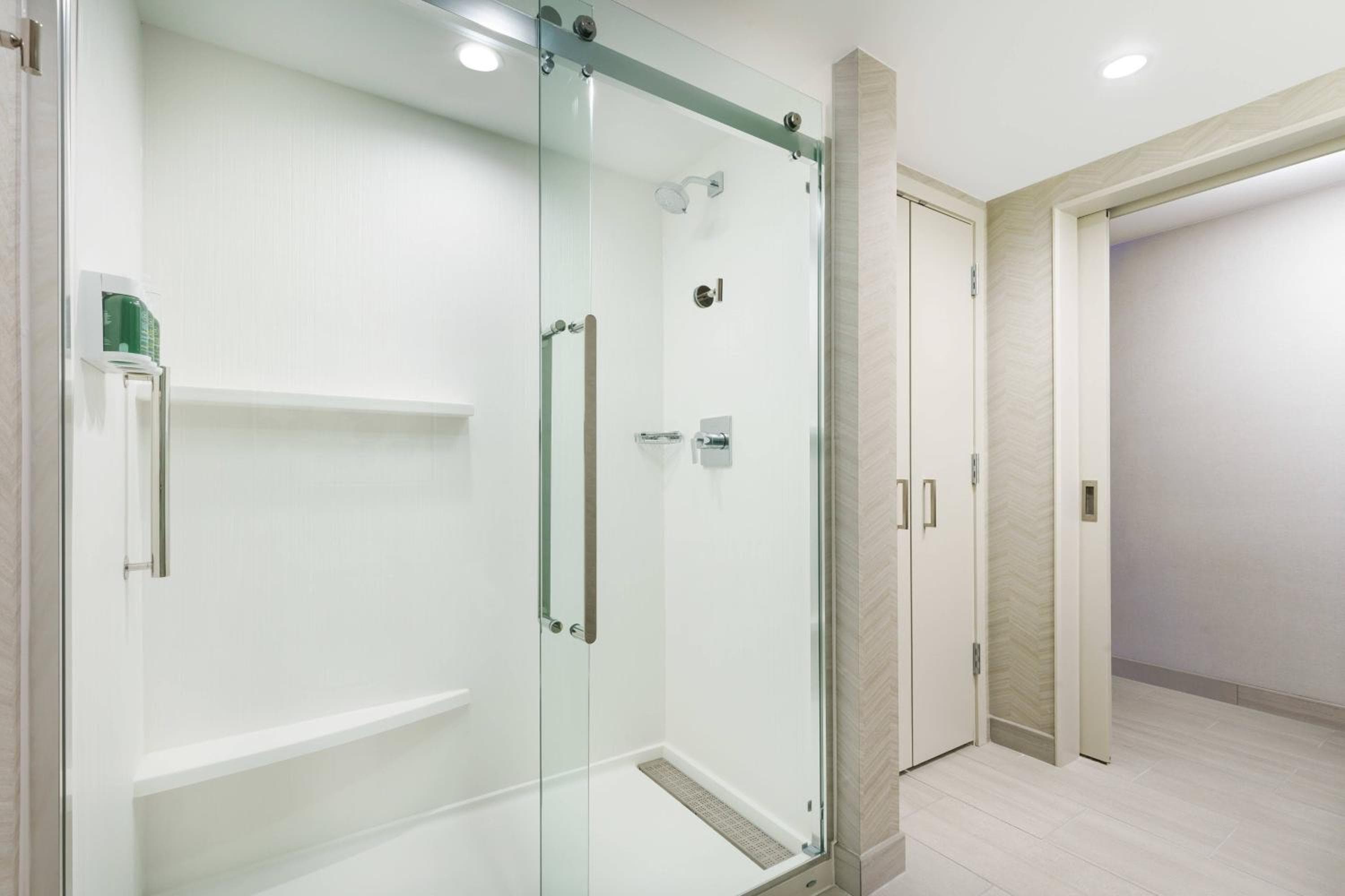Courtyard by Marriott Orlando Downtown — 12