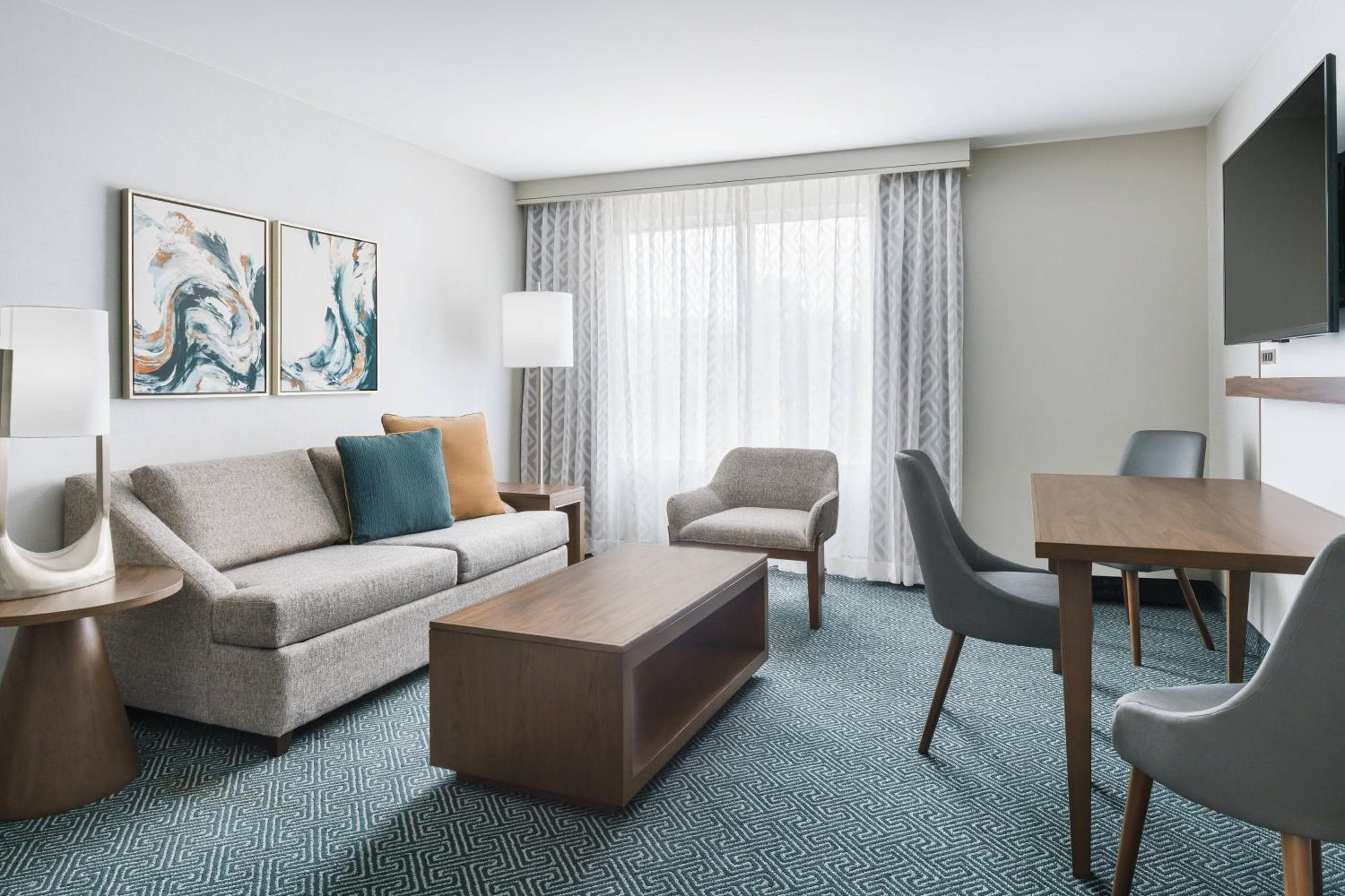 Courtyard by Marriott Orlando Downtown — 17