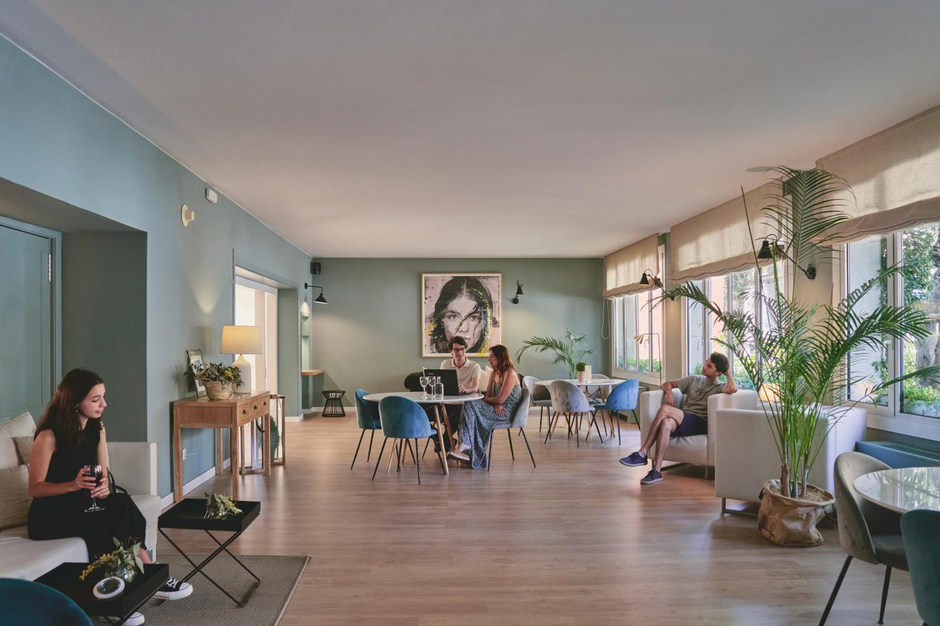 Hotel a Tres Torres Atiram — 13