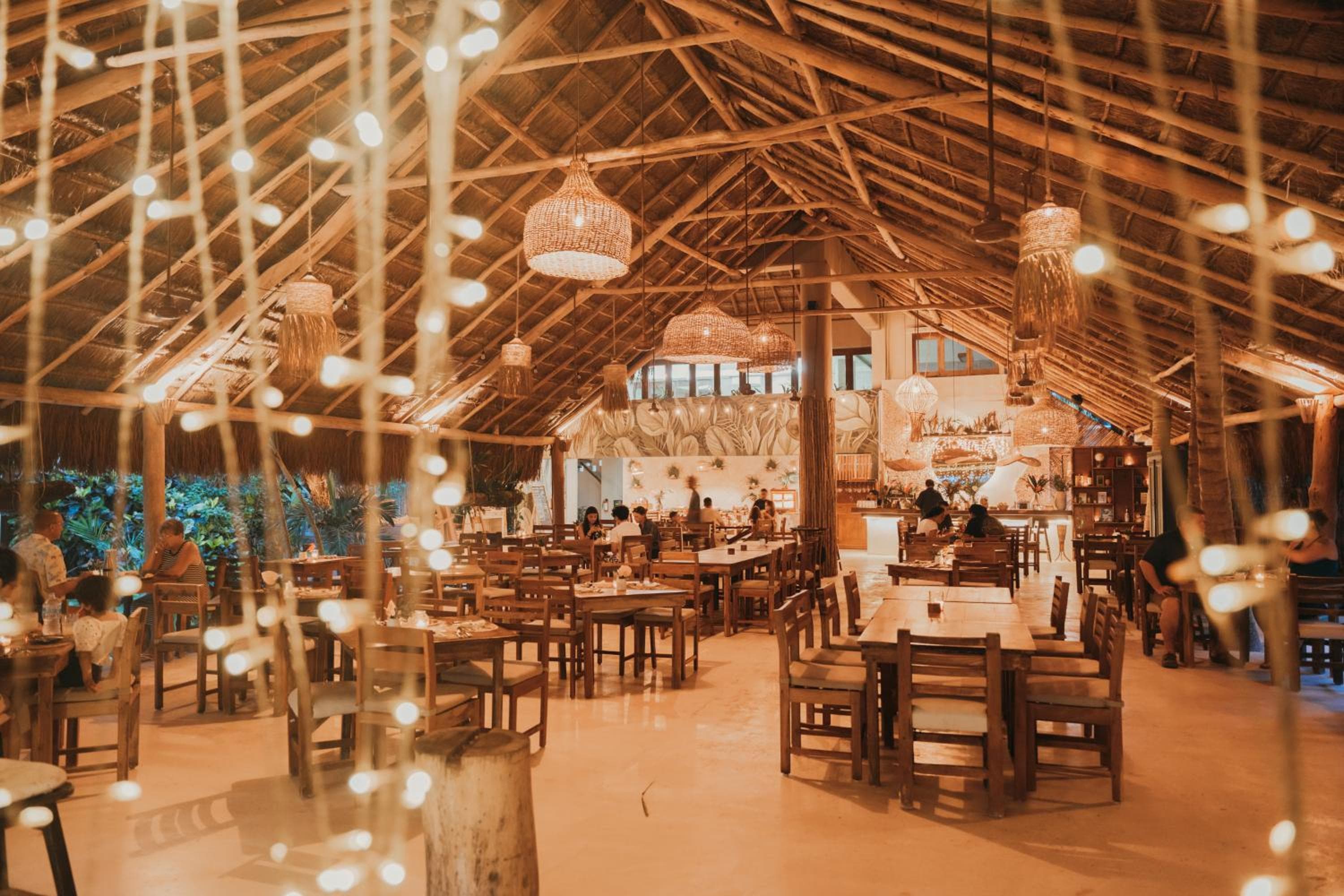 Petit Lafitte Beach Front Hotel & Bungalows — 5