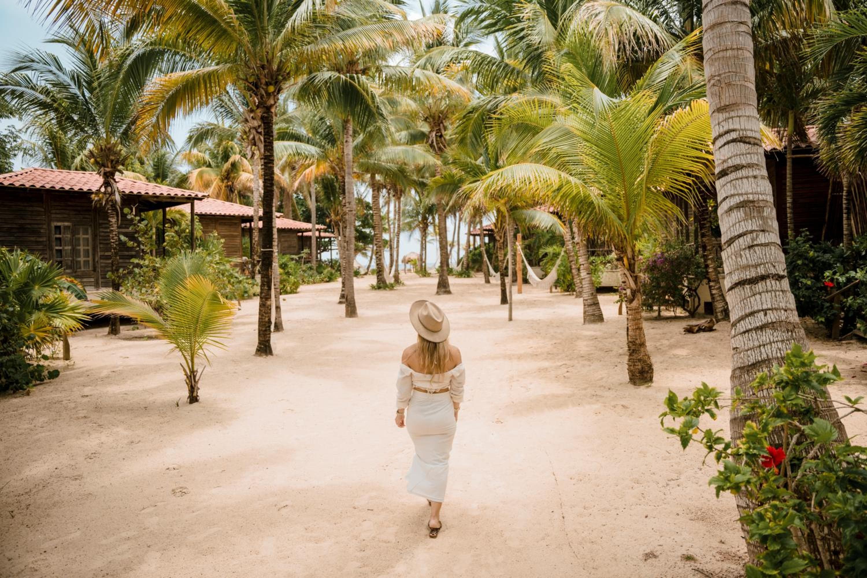 Petit Lafitte Beach Front Hotel & Bungalows — 26