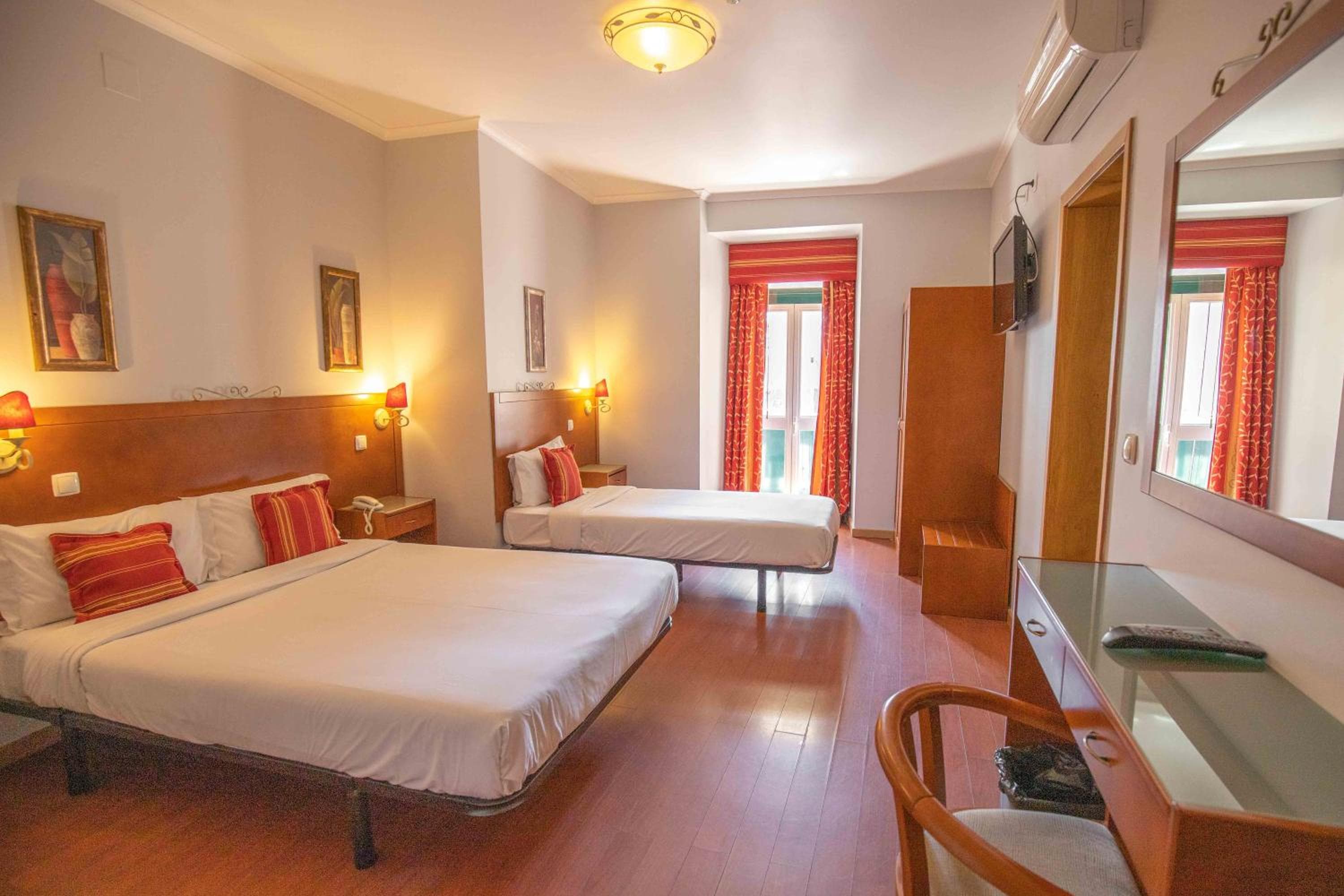 Große Pension Residenz Alcobia — 6