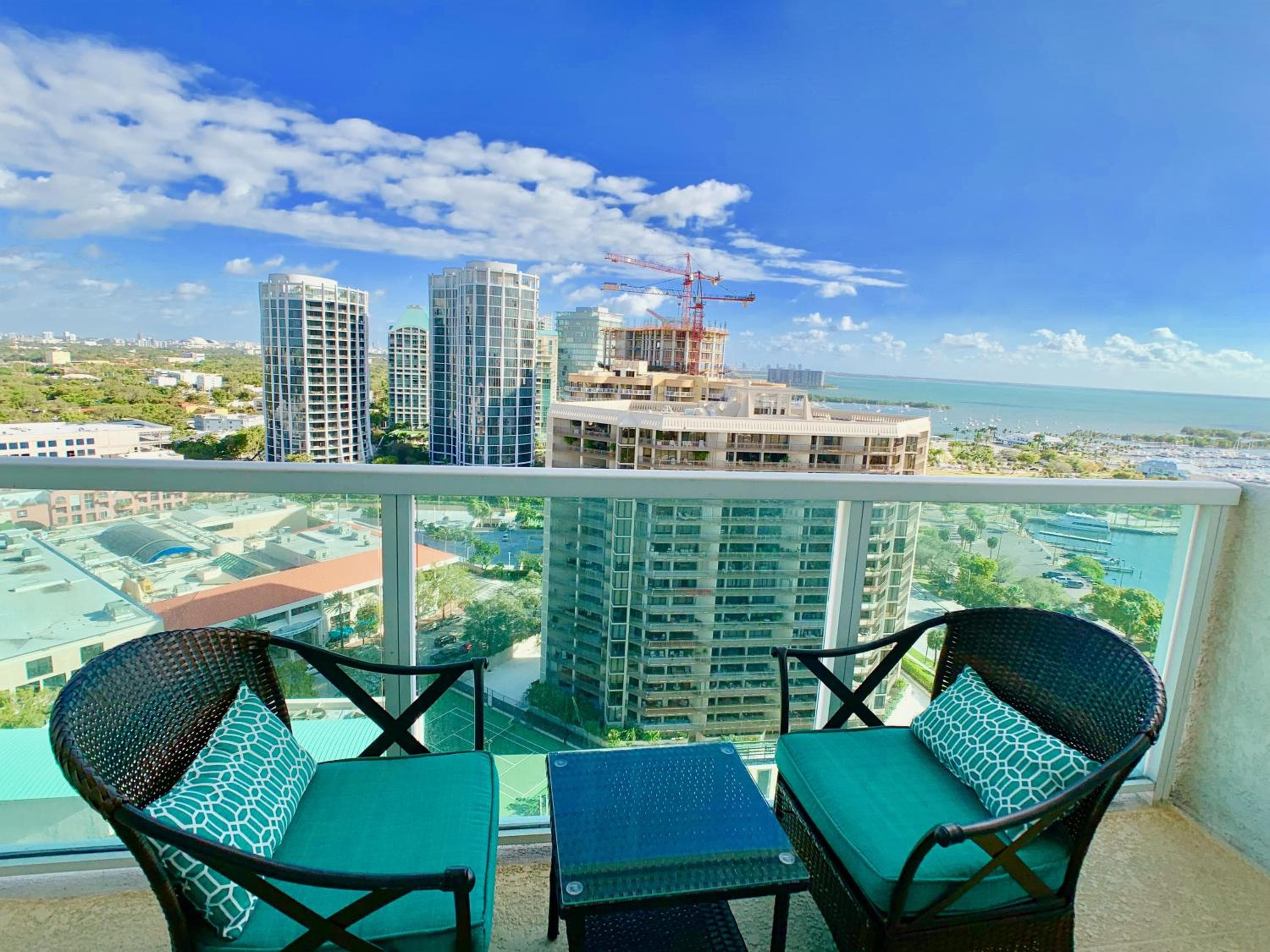 Spektakuläre Aussicht im Bayfront Coconut Grove — 8