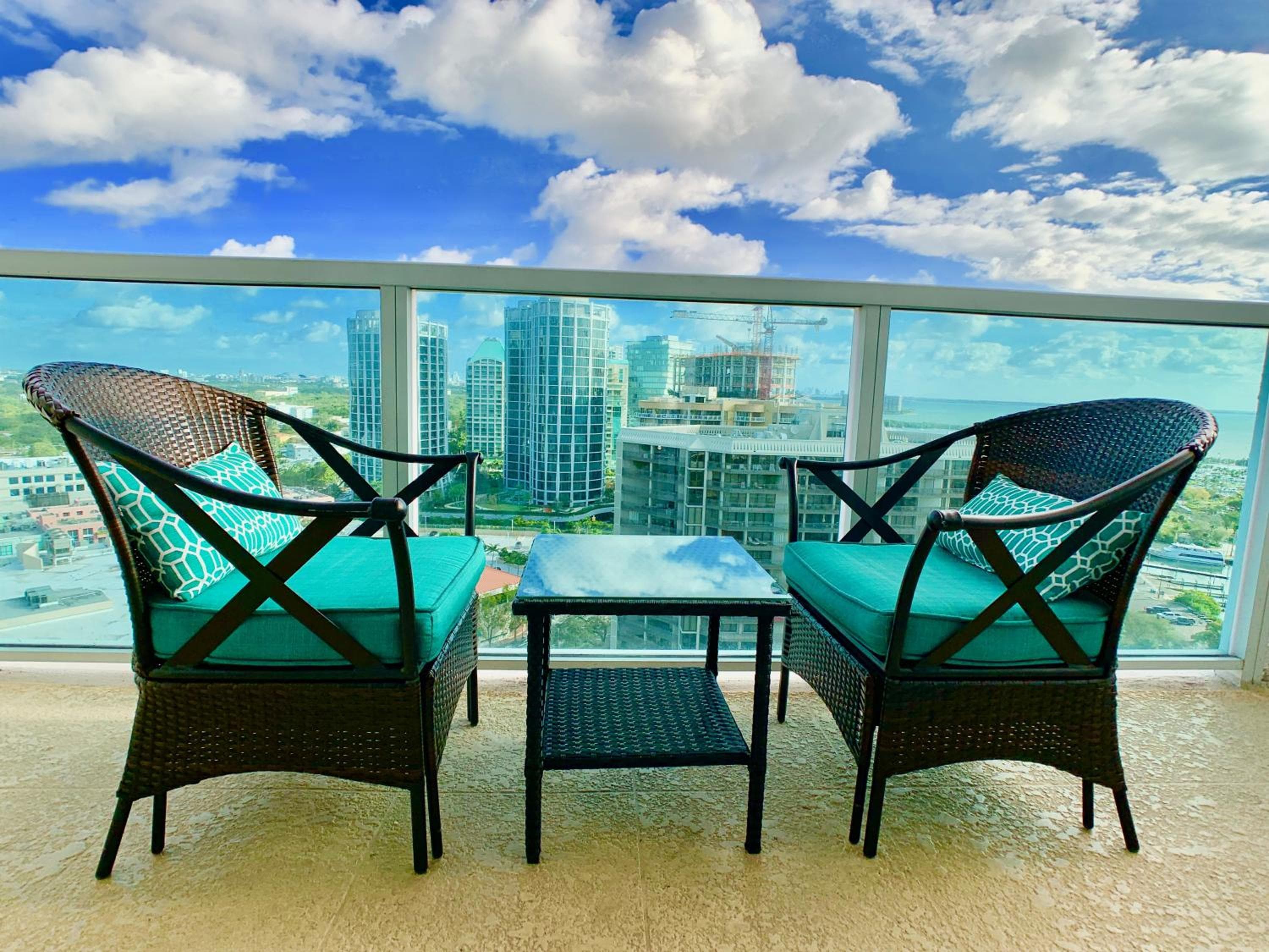 Balcony Ocean Views - Pool, Gym, Wi-Fi & Parking — 15
