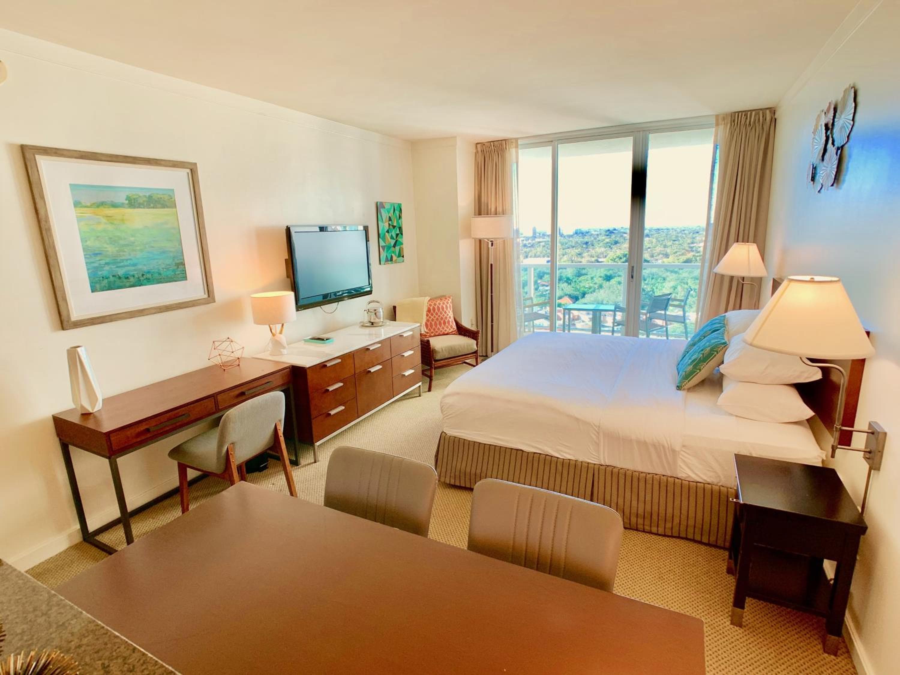 Spektakuläre Aussicht im Bayfront Coconut Grove — 24