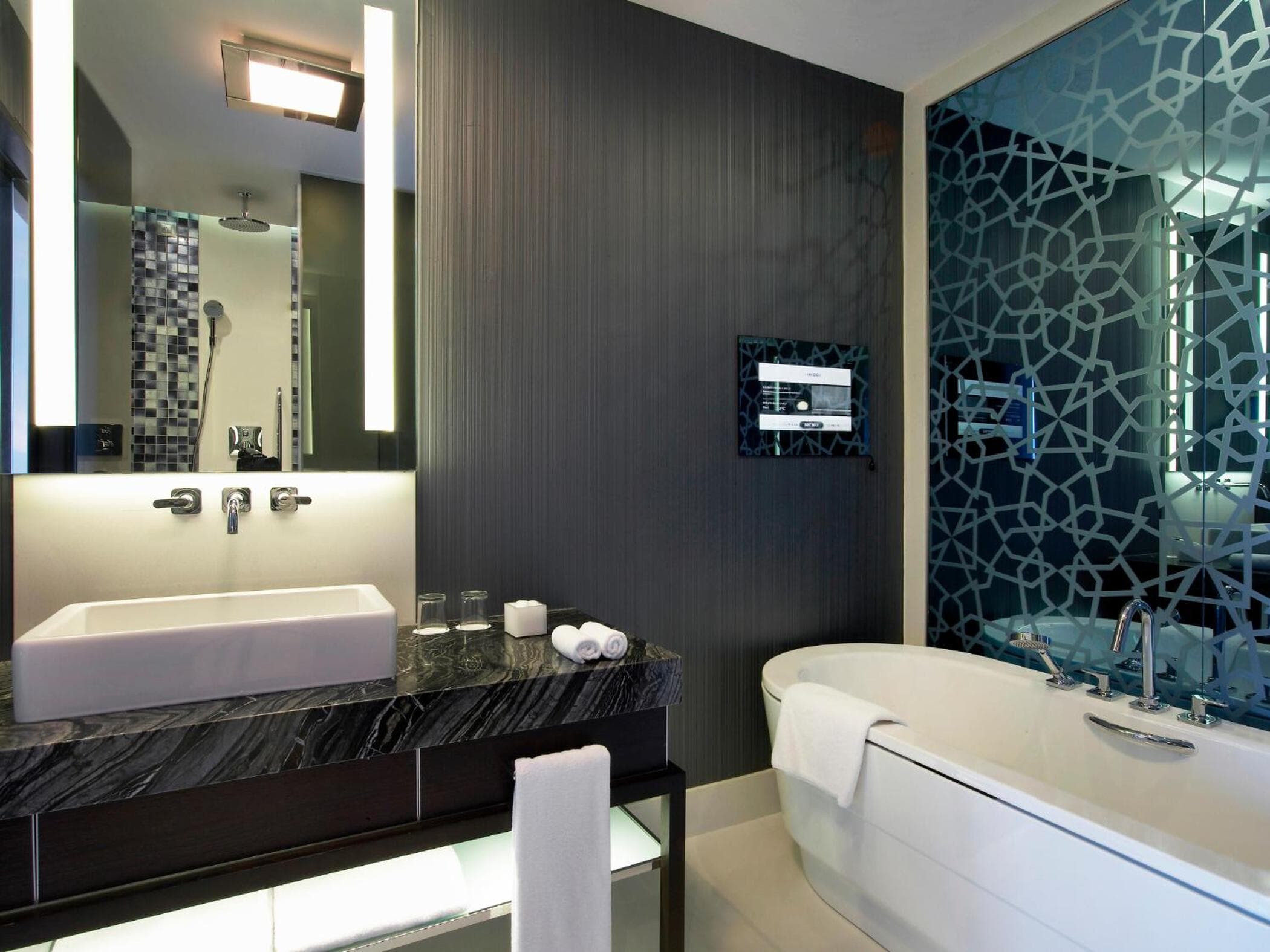 Le Meridien Istanbul Etiler — 3