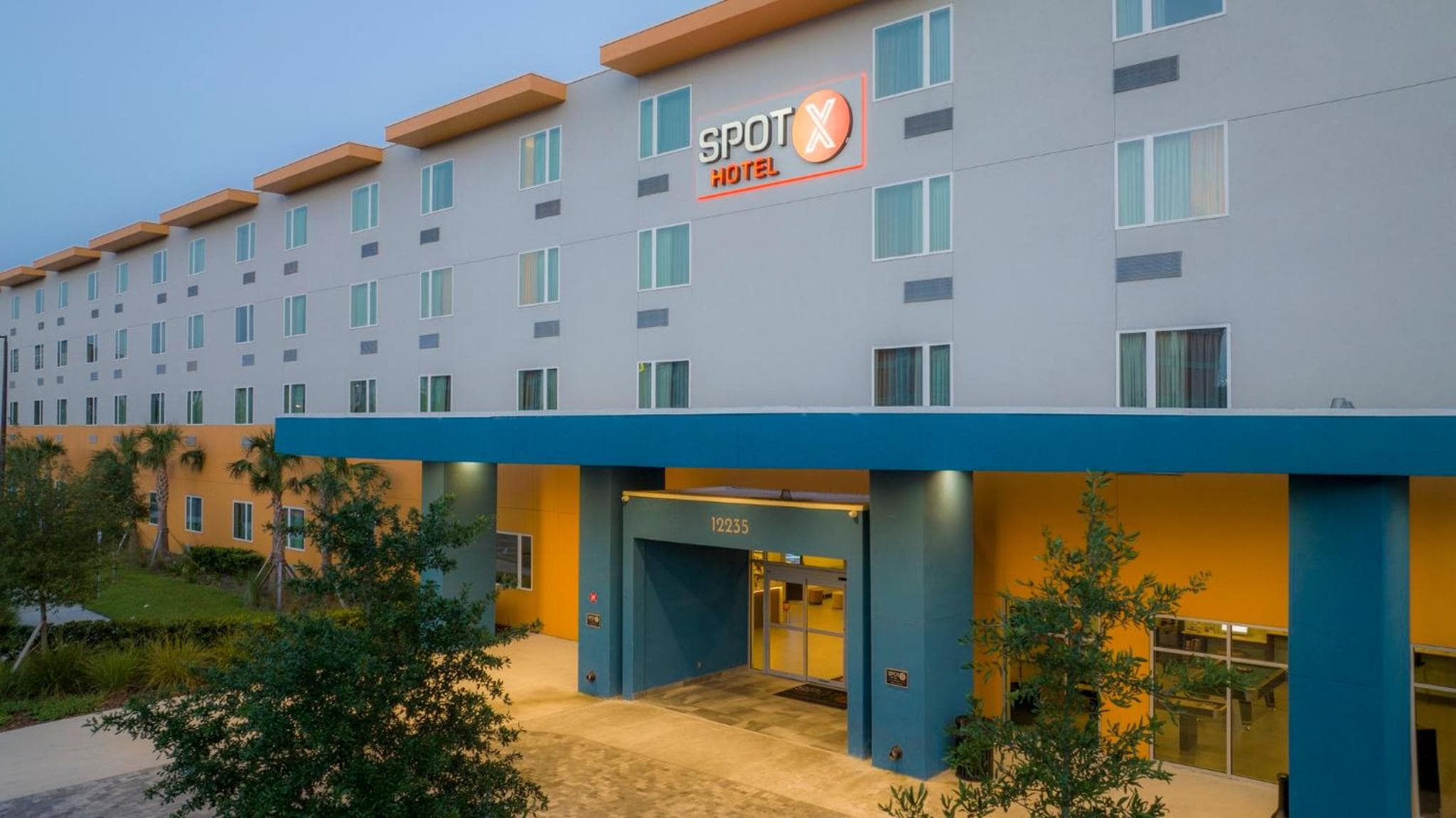 SPOT X Hotel Orlando Intl Dr by The Red Collection — 29
