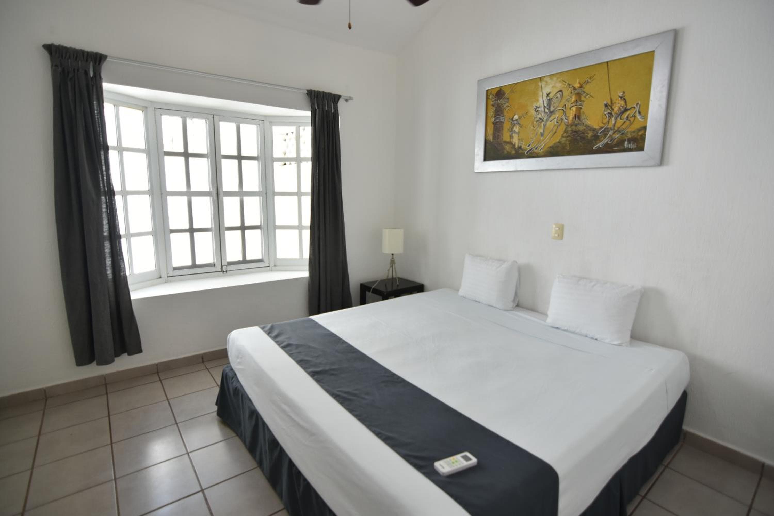 Tulipanes Cancun — 26