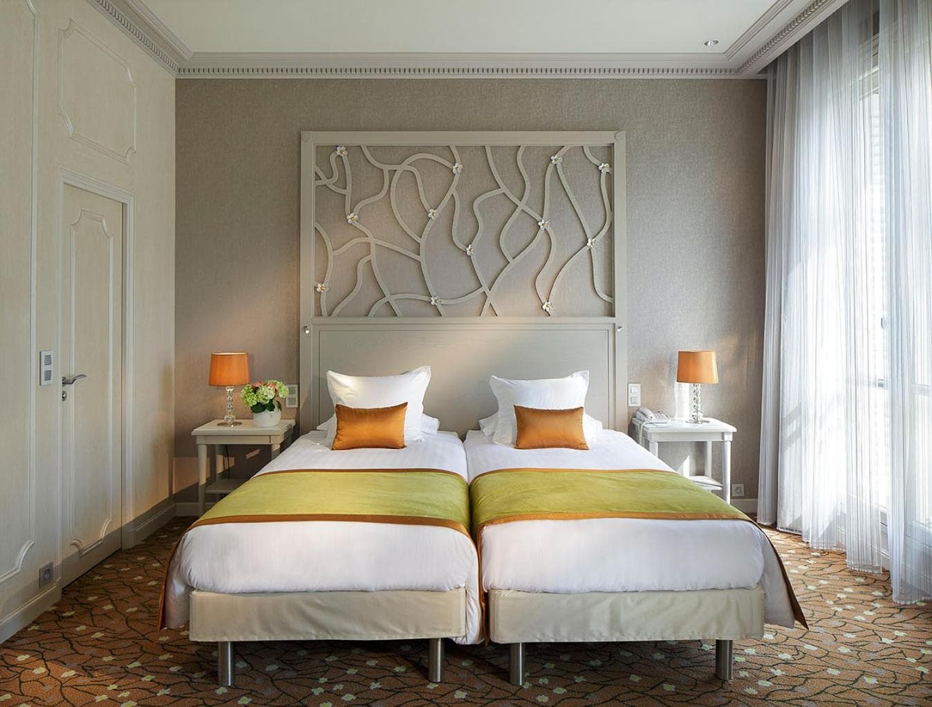 Splendid Etoile — 26