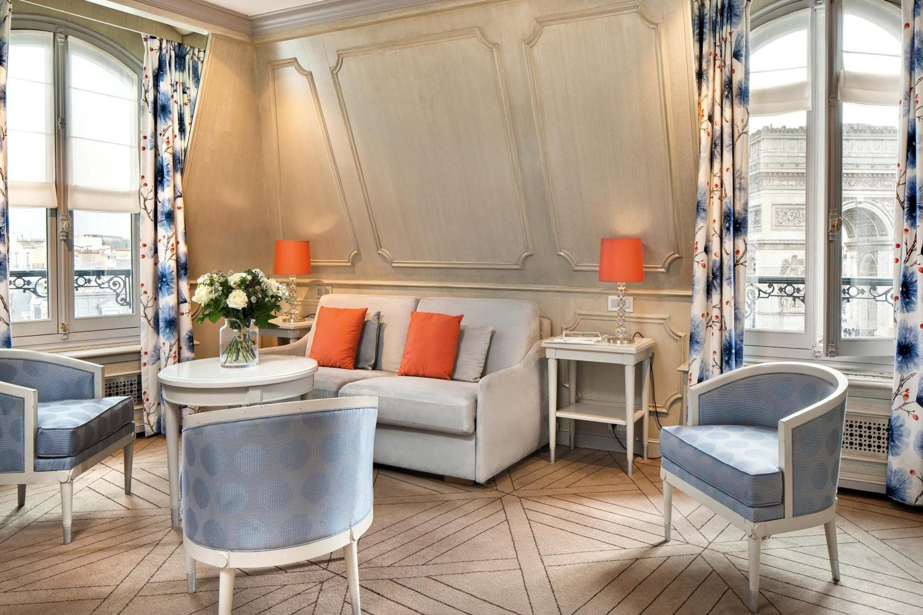Splendid Etoile — 29