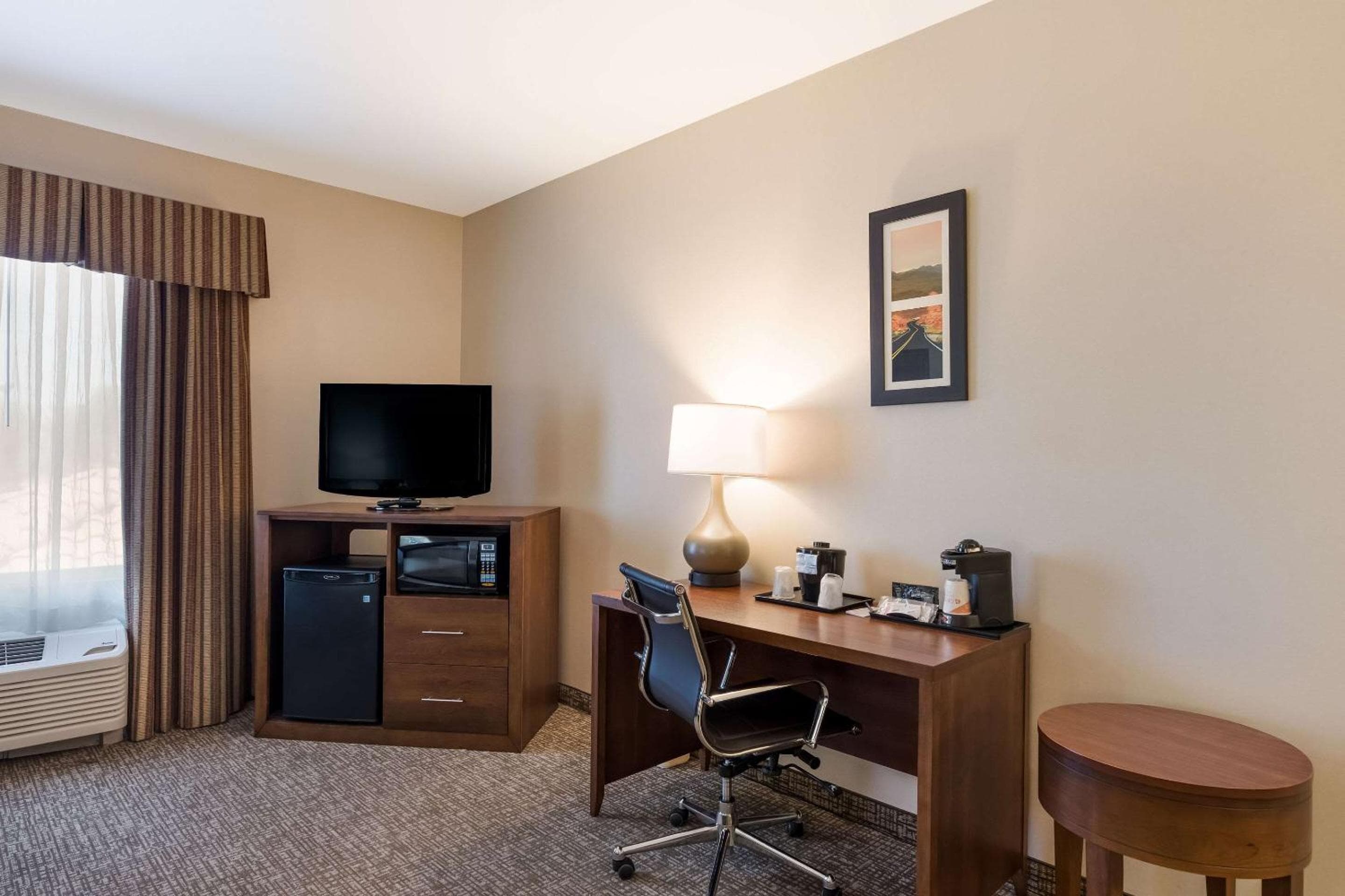 Comfort Inn & Suites Las Vegas - Nellis — 13