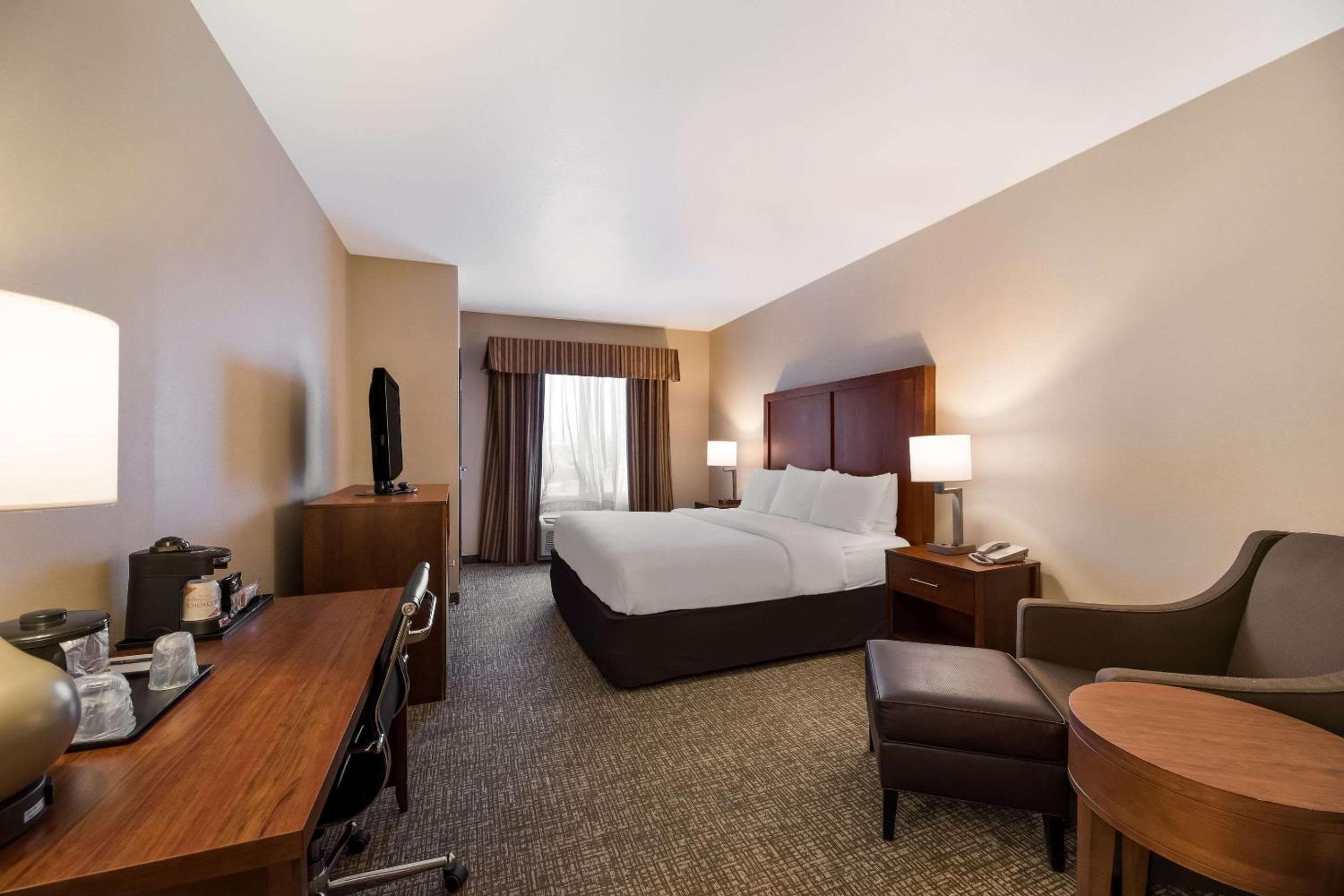 Comfort Inn & Suites Las Vegas - Nellis — 21