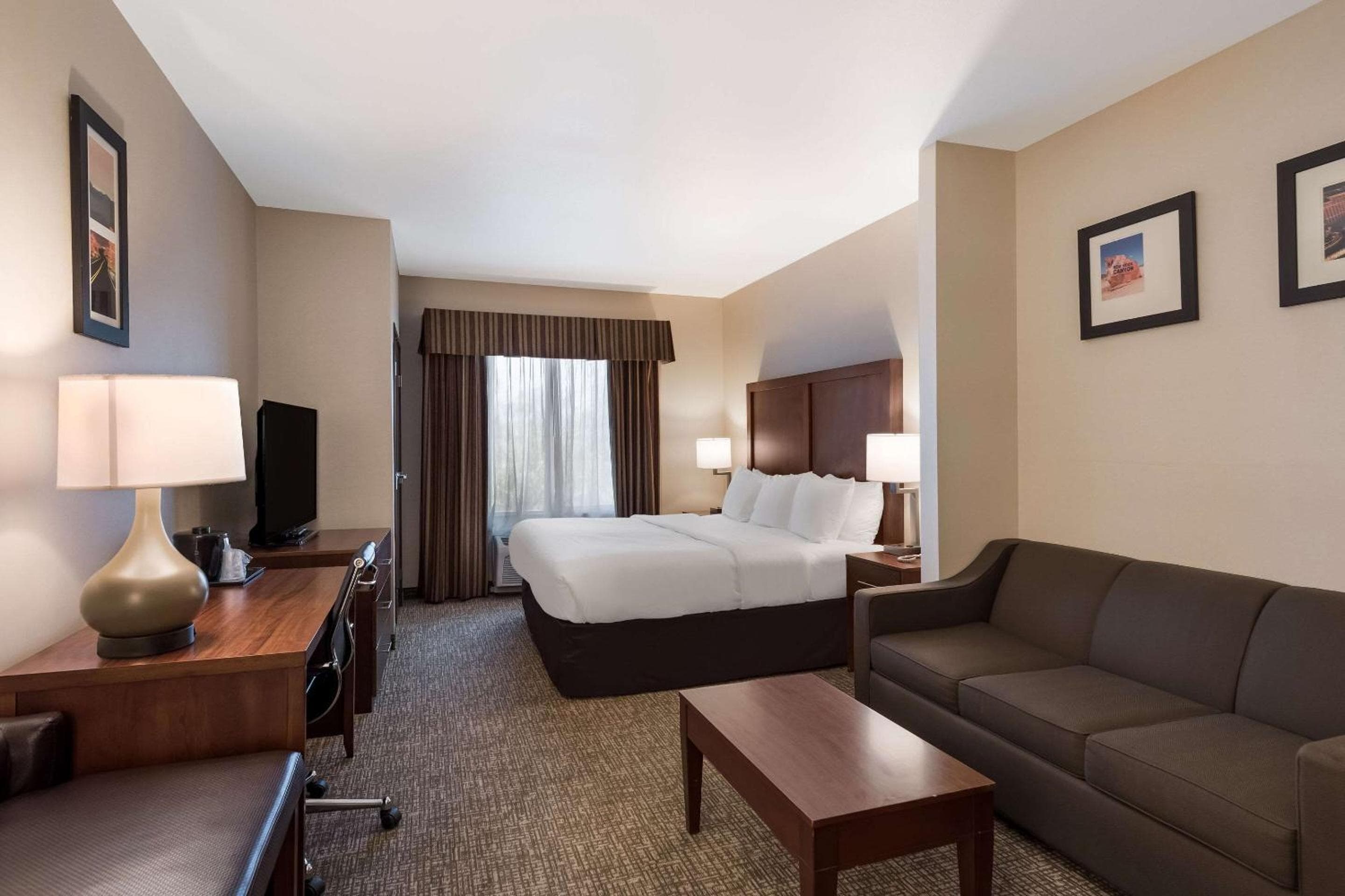 Comfort Inn & Suites Las Vegas - Nellis — 27