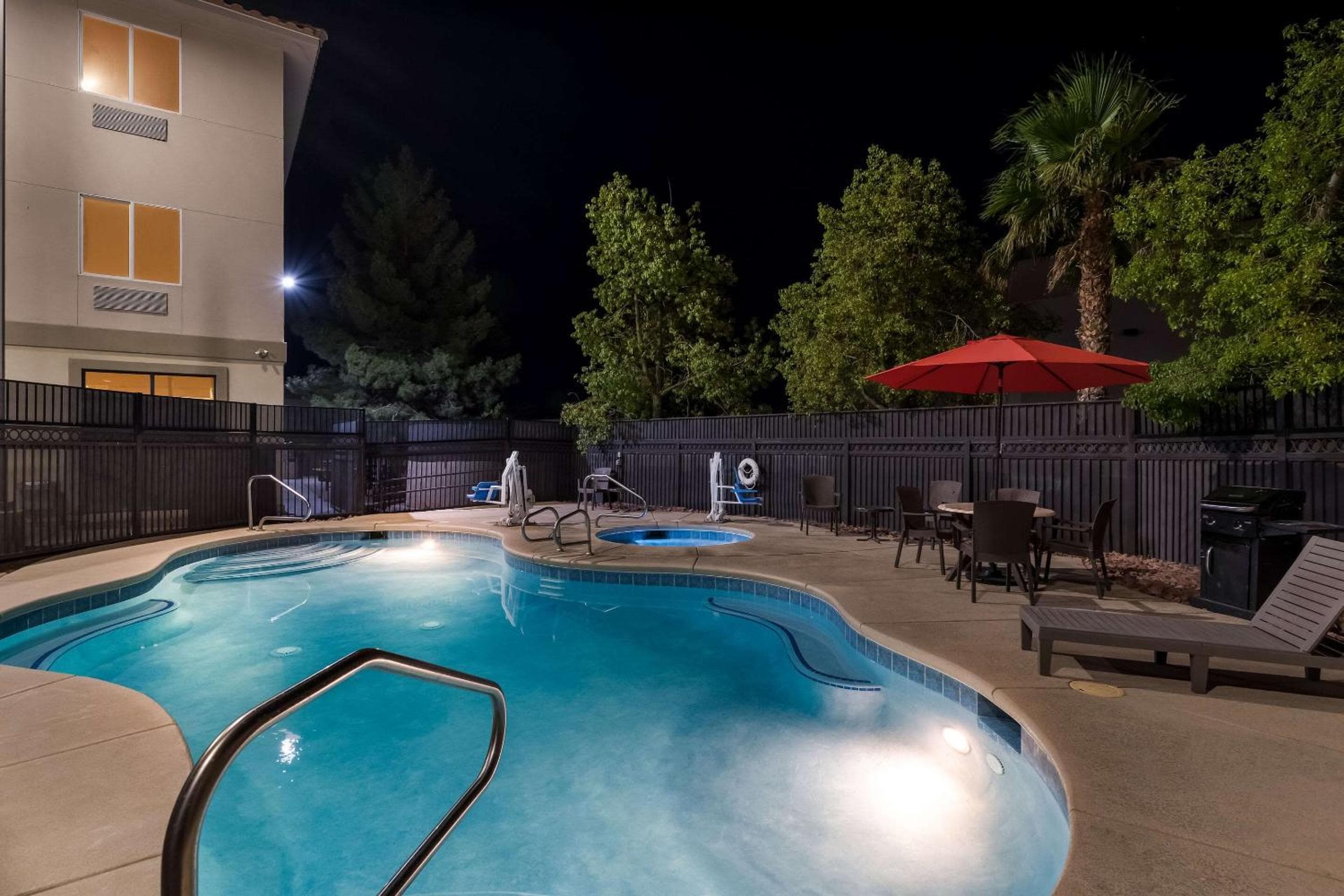 Comfort Inn & Suites Las Vegas - Nellis — 29