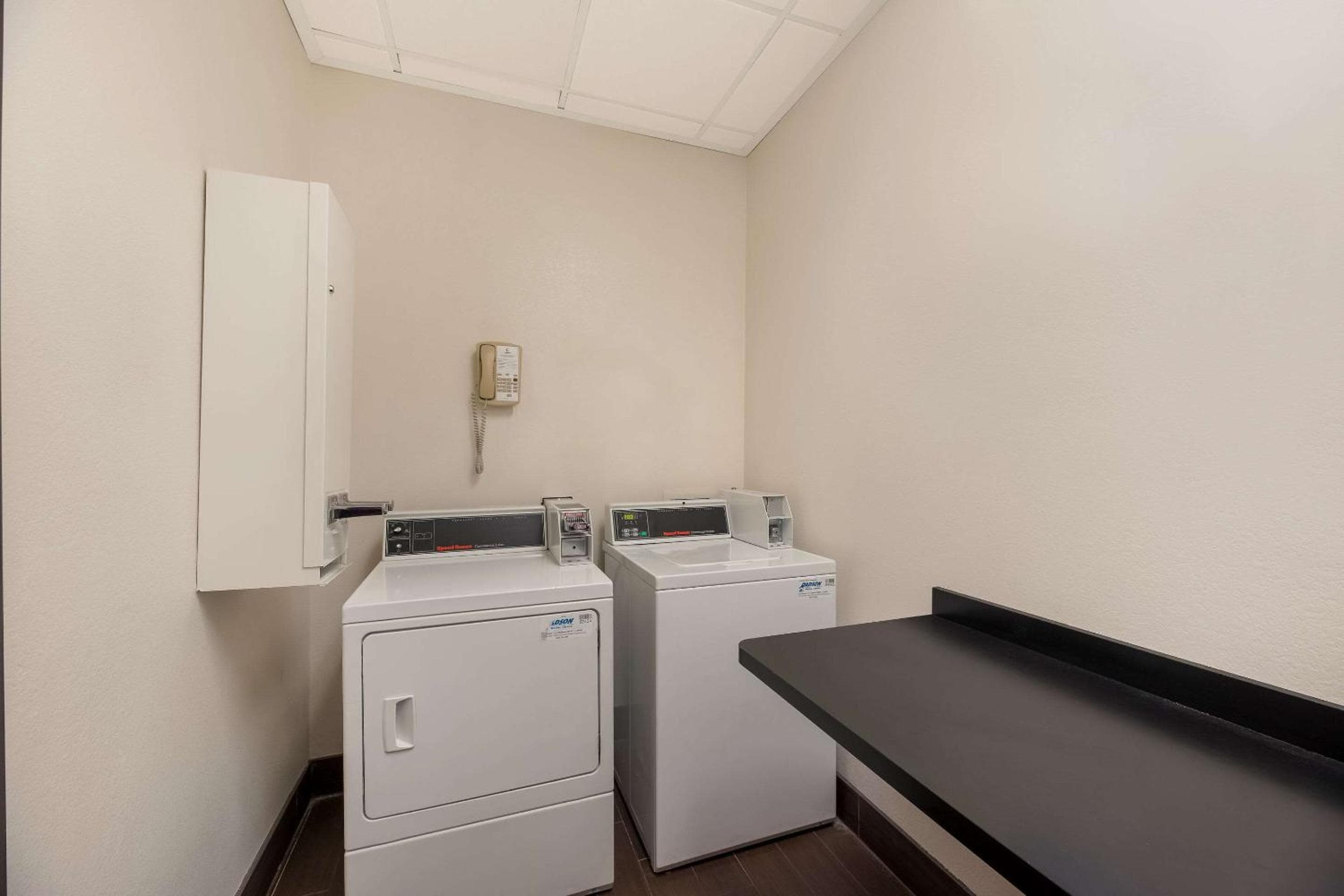 Comfort Inn & Suites Las Vegas - Nellis — 19