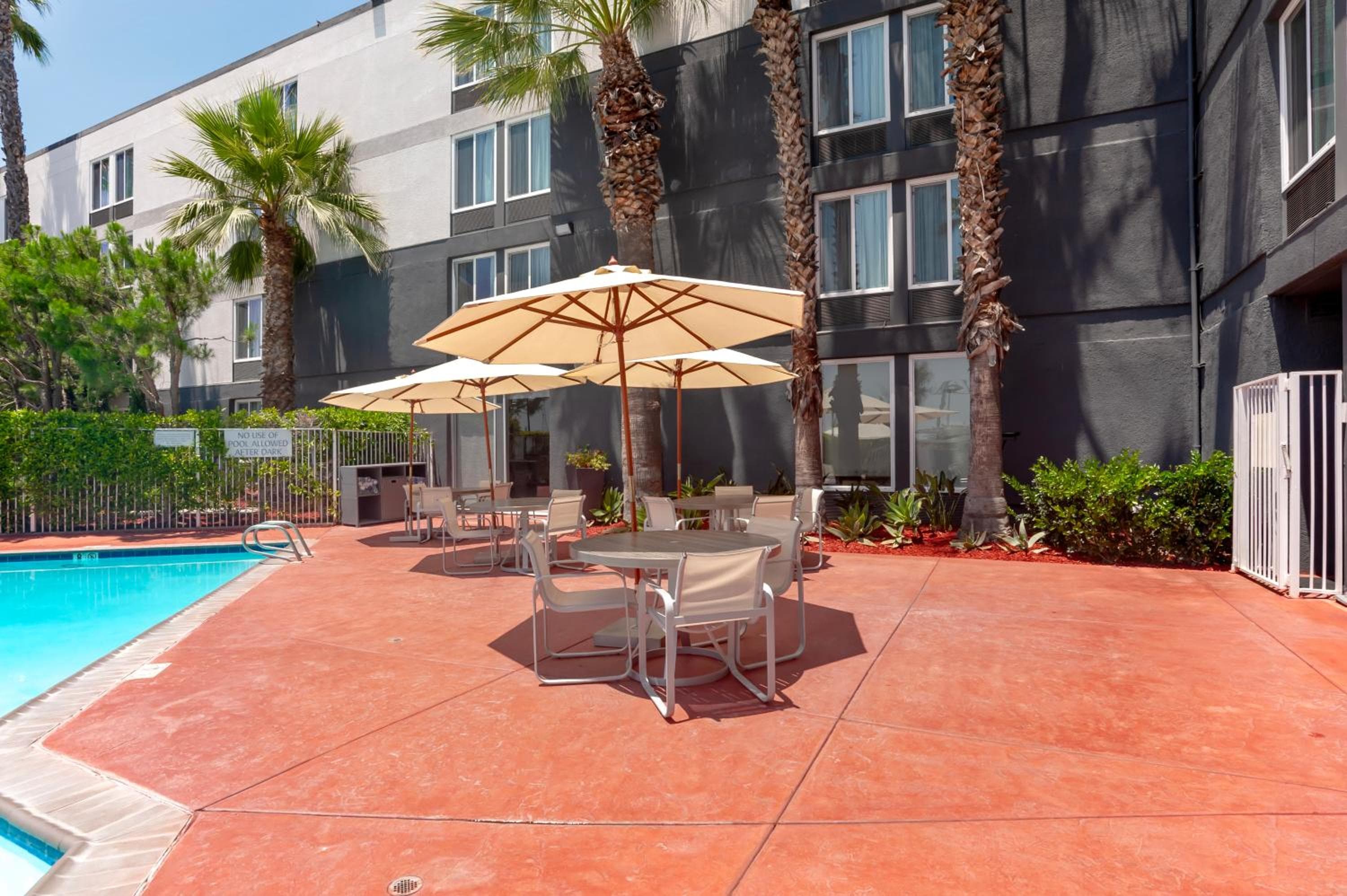 Best Western Plus Commerce Hotel — 30