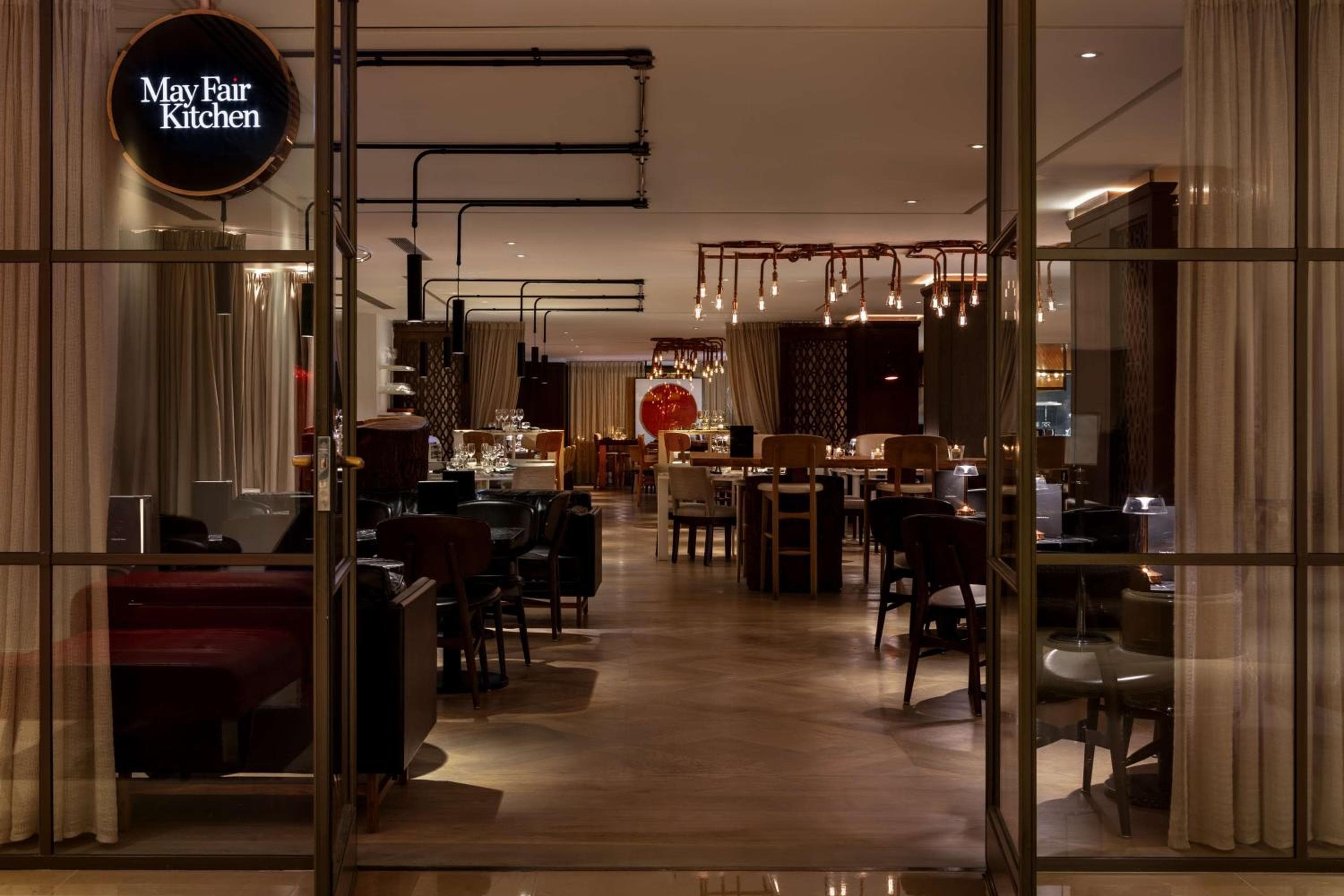 La Fiera di Maggio, A Radisson Collection Hotel, Mayfair Londra — 14
