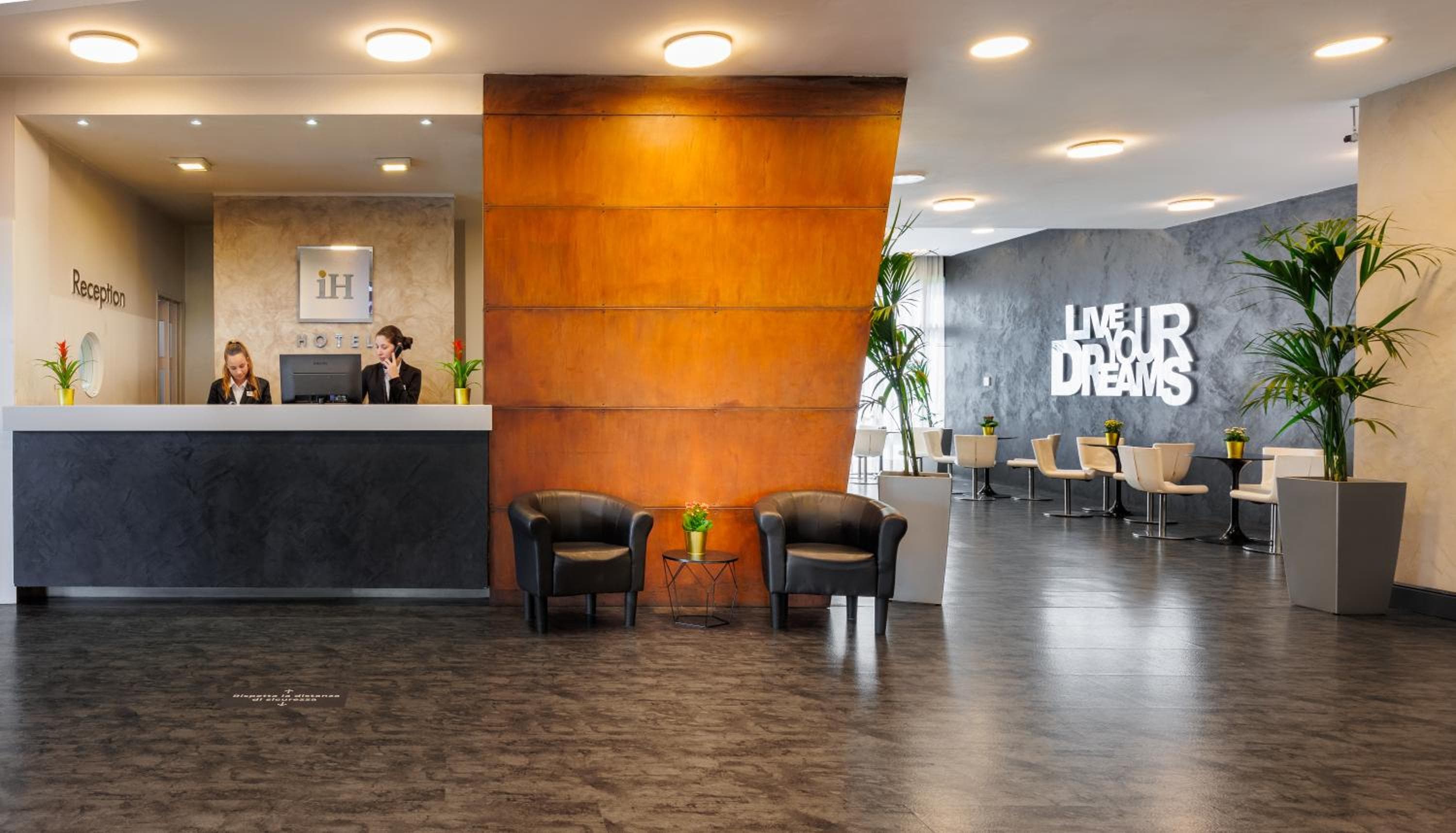 iH Hotels Milano Lorenteggio — 12