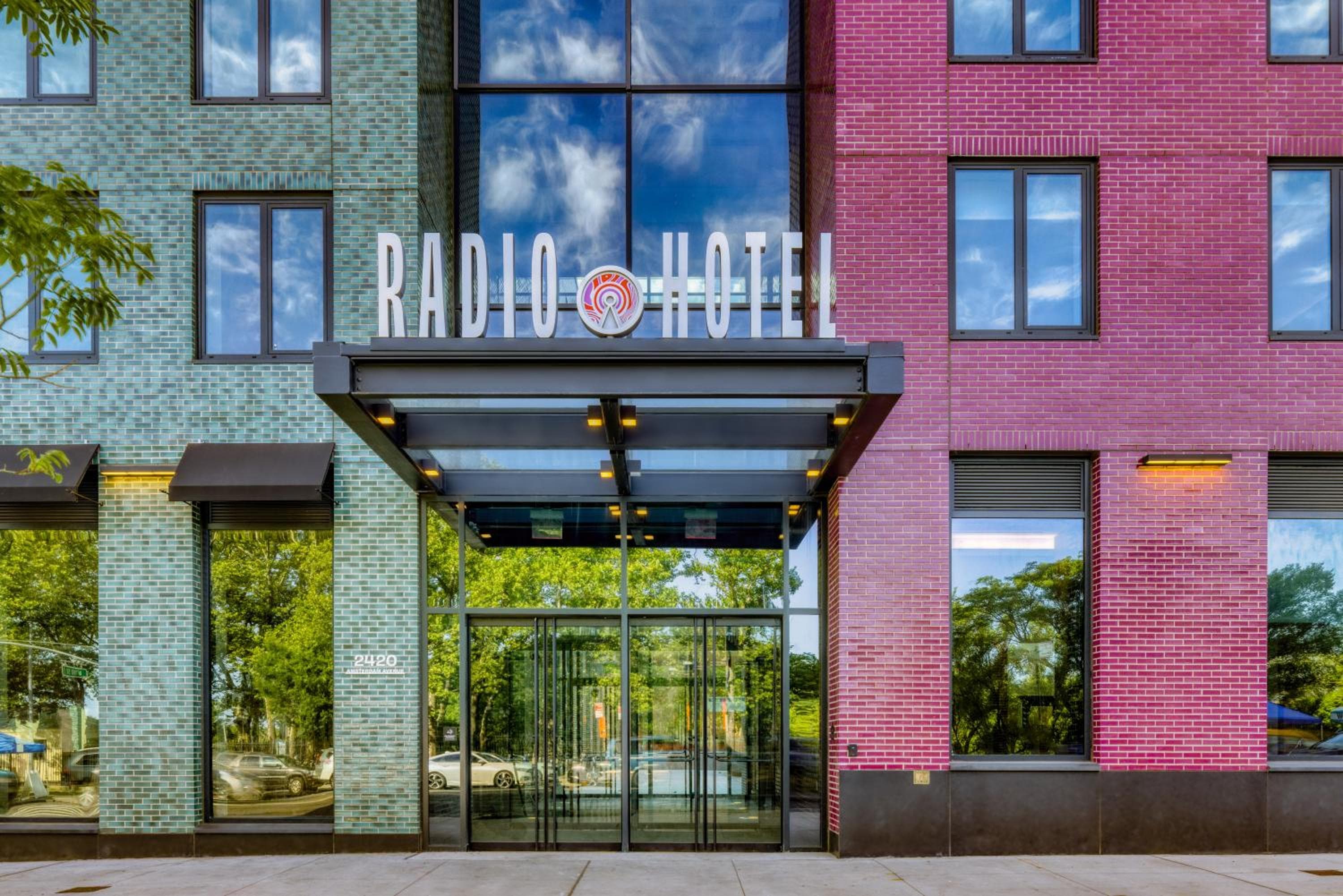 Radio Albergo — 1