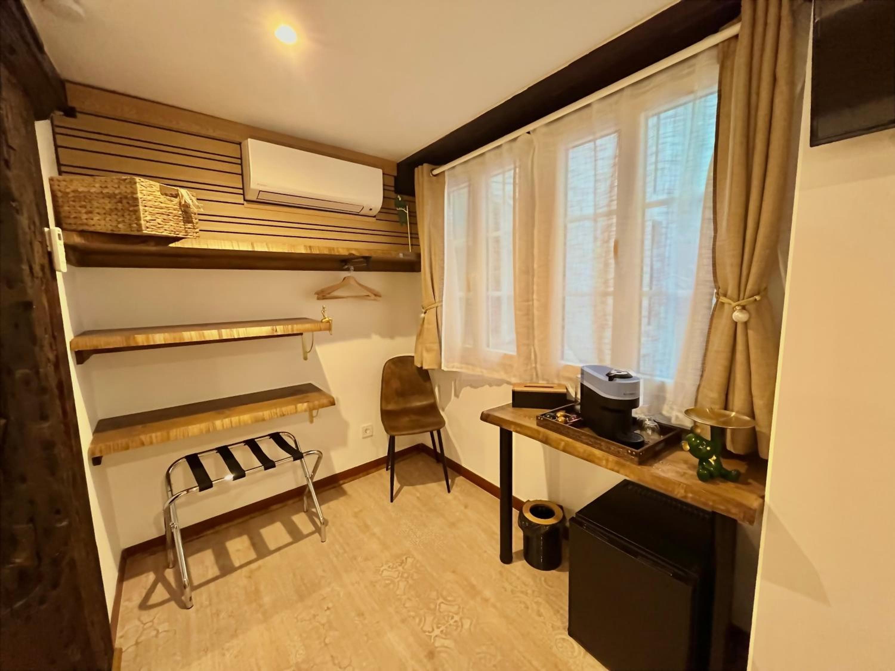 Emilysuites - Malaga Centro Historico — 12