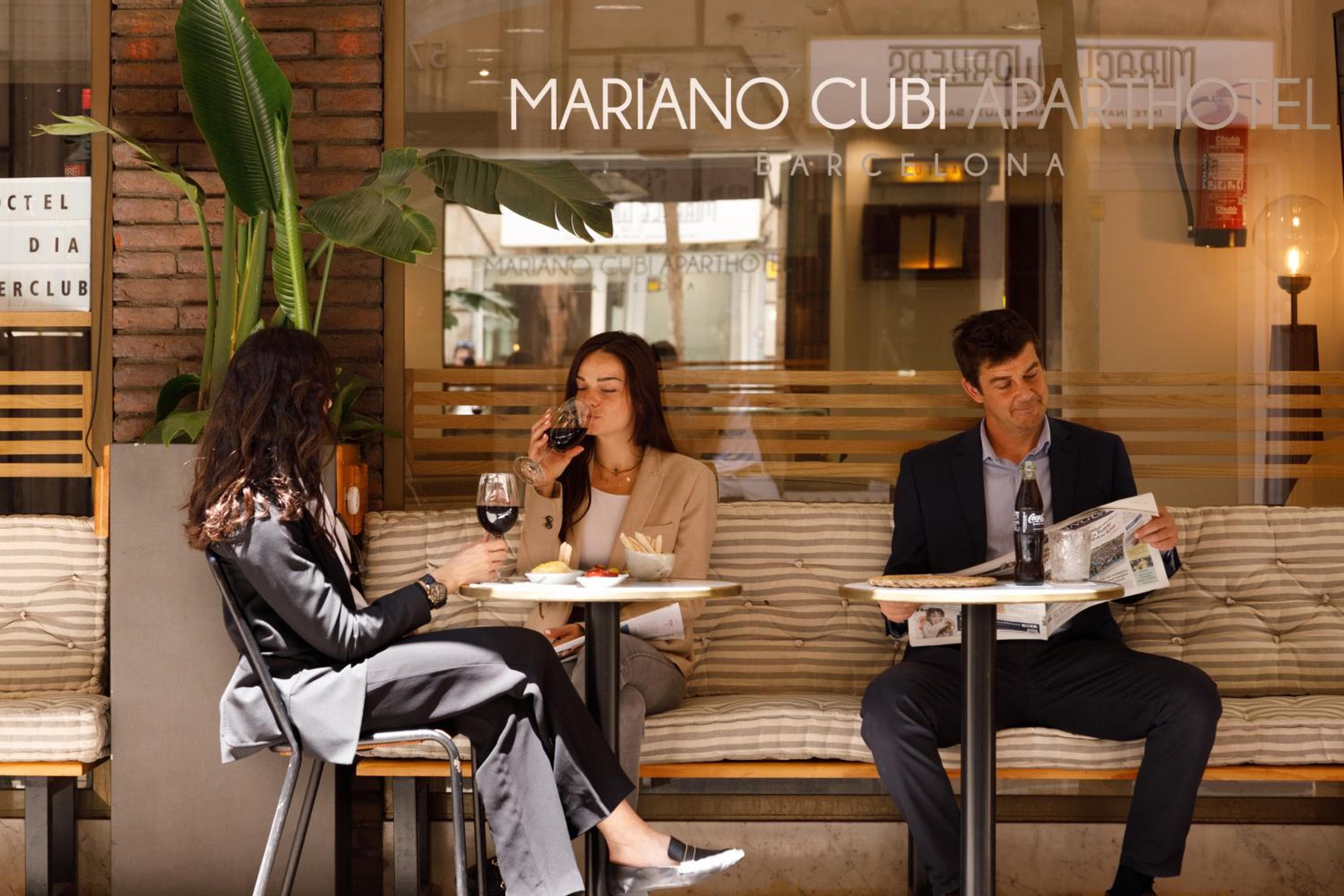 Aparthotel Mariano Cubi Barcelona — 6