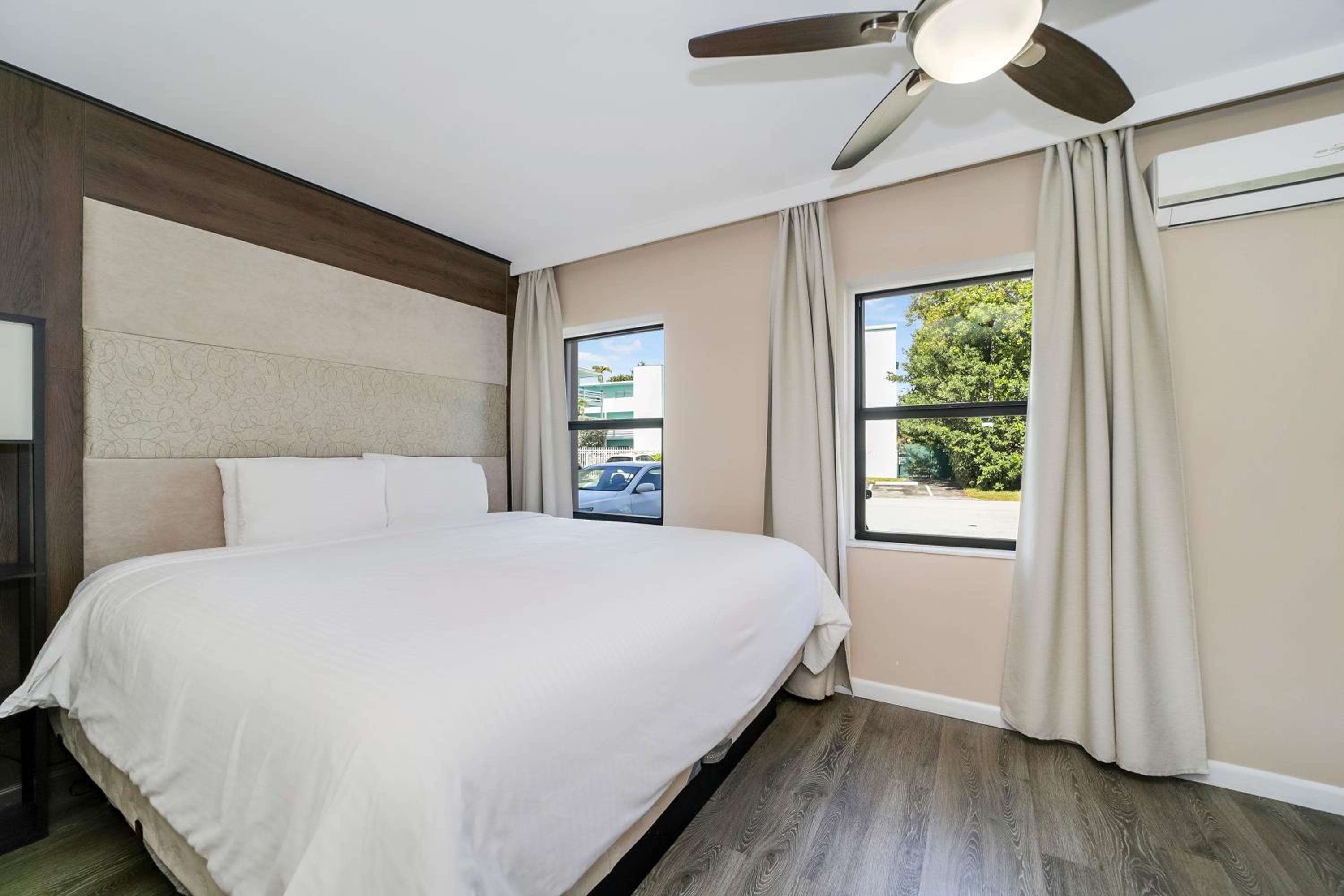 Deco Boutique Hotel — 28