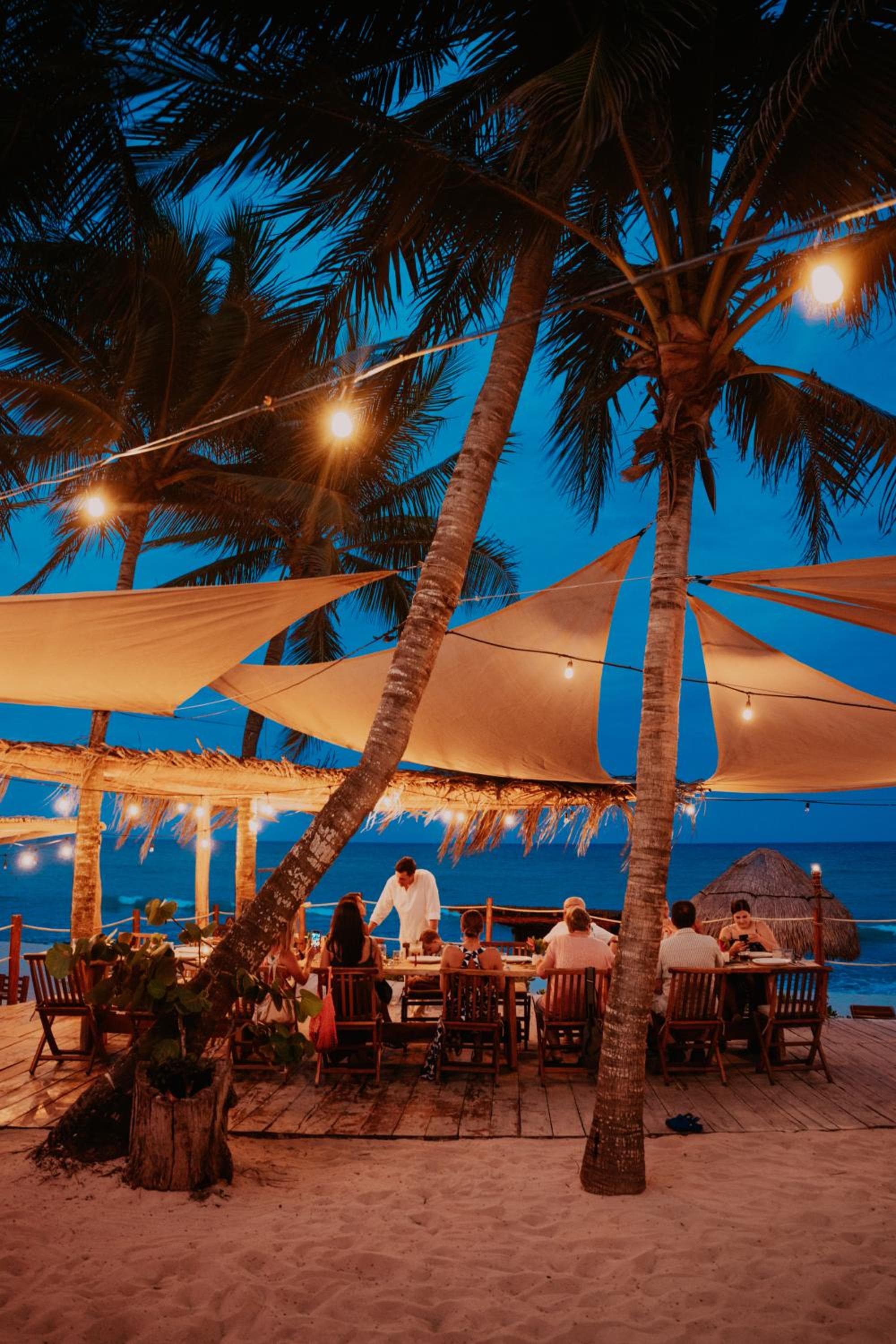 Petit Lafitte Beach Front Hotel & Bungalows — 19