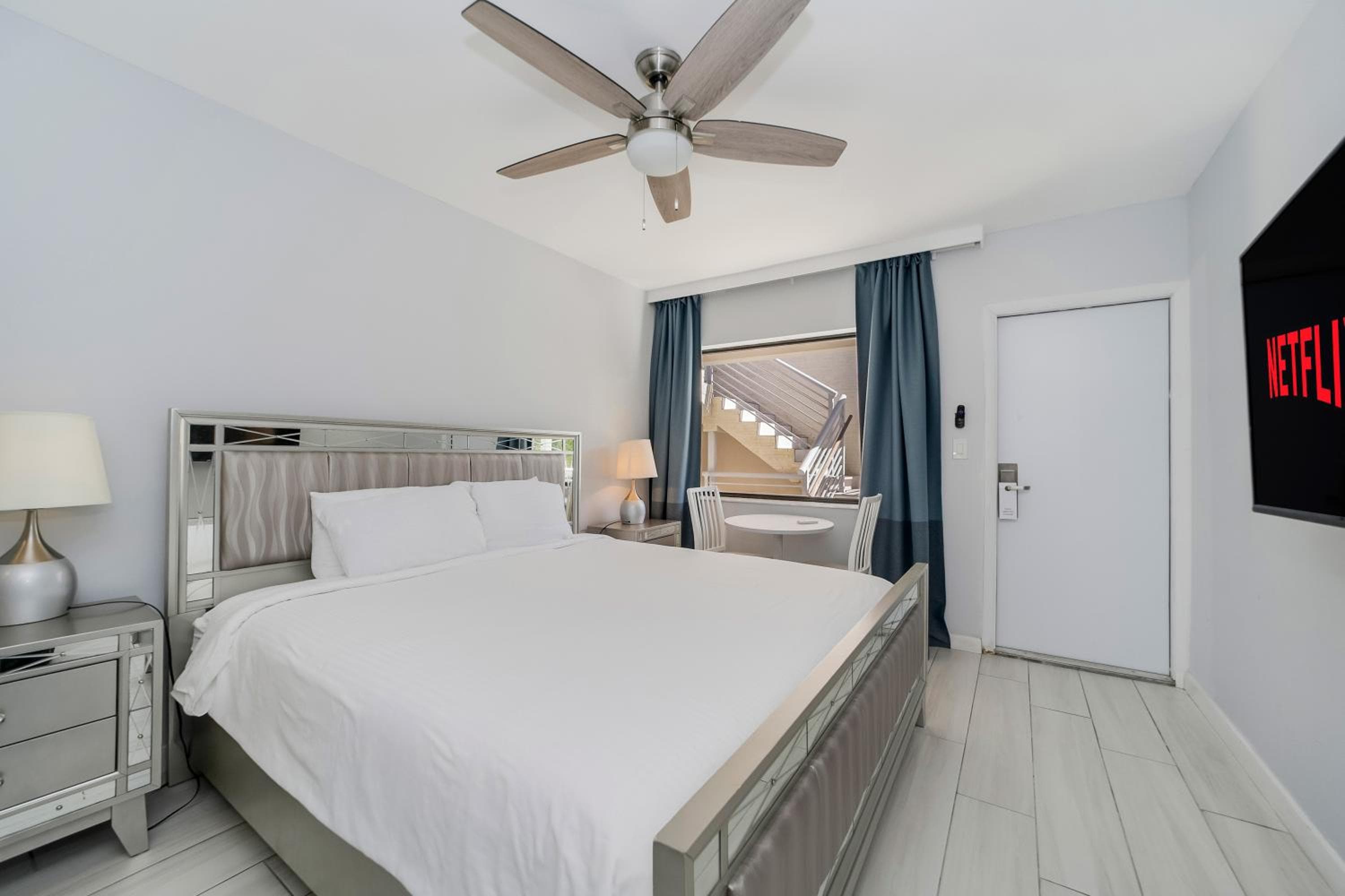 Deco Boutique Hotel — 12