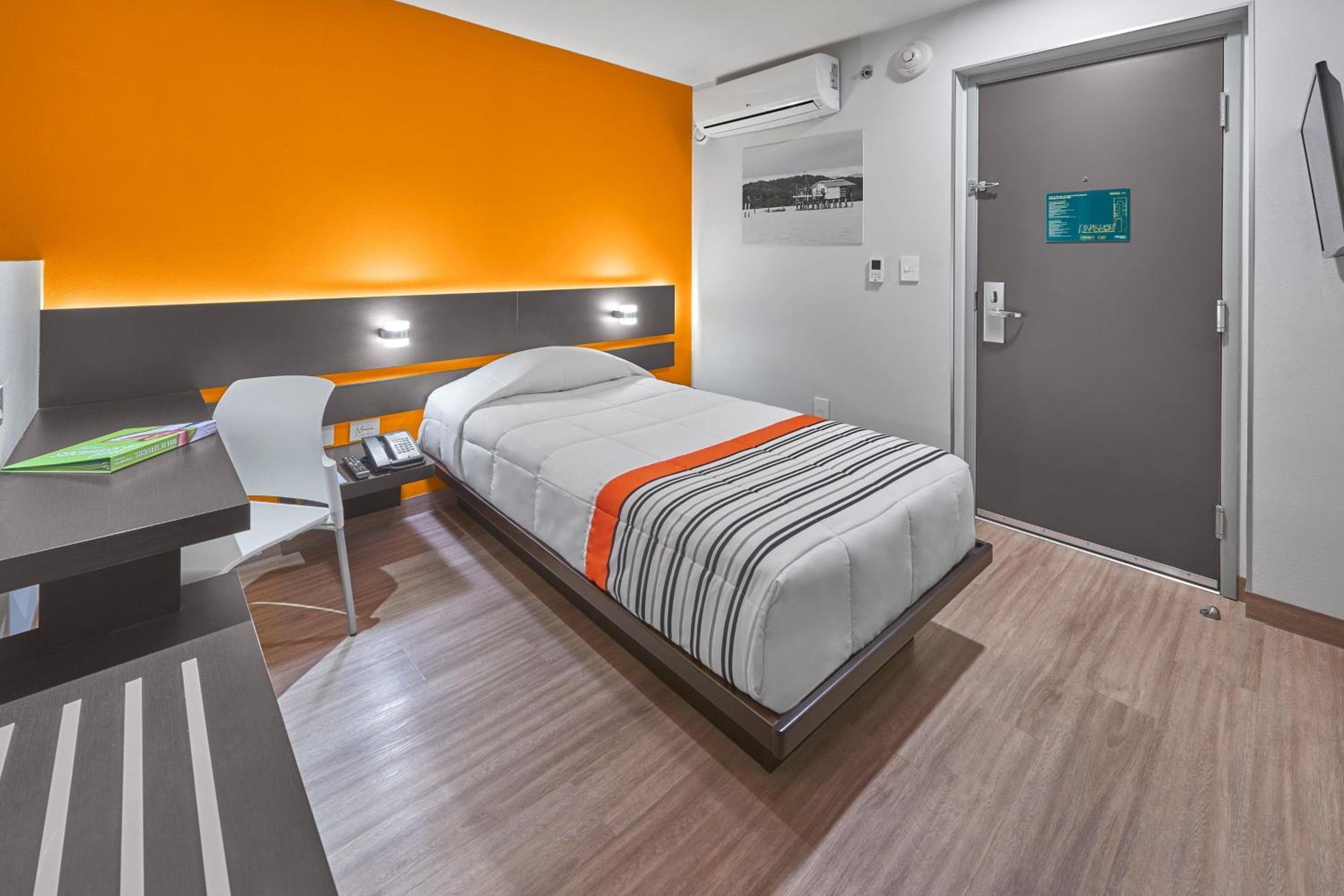 City Express Junior by Marriott Ciudad de México Sullivan -> City Express Junior von Marriott Ciudad de México Sullivan — 22