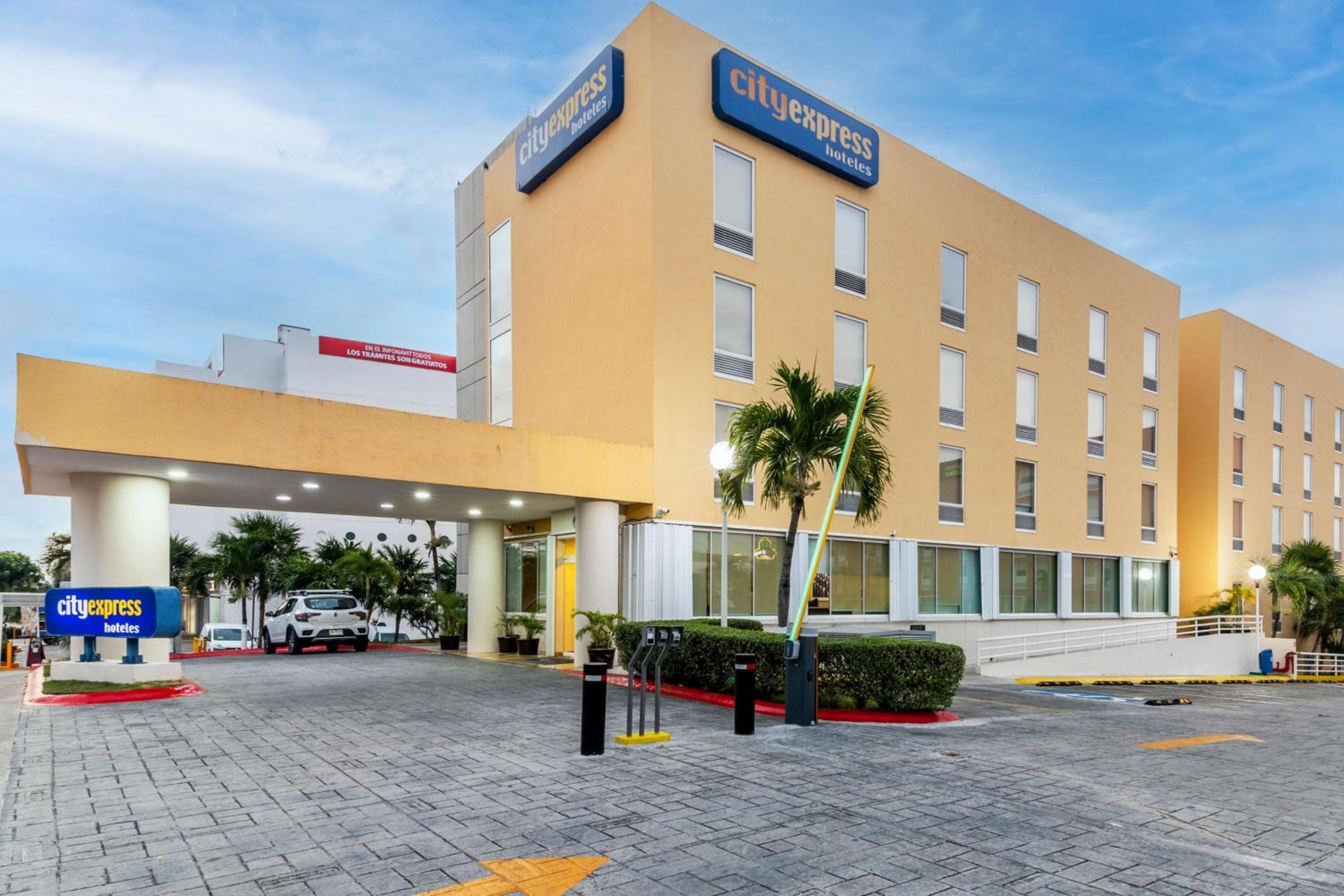 City Express by Marriott Cancun — 1