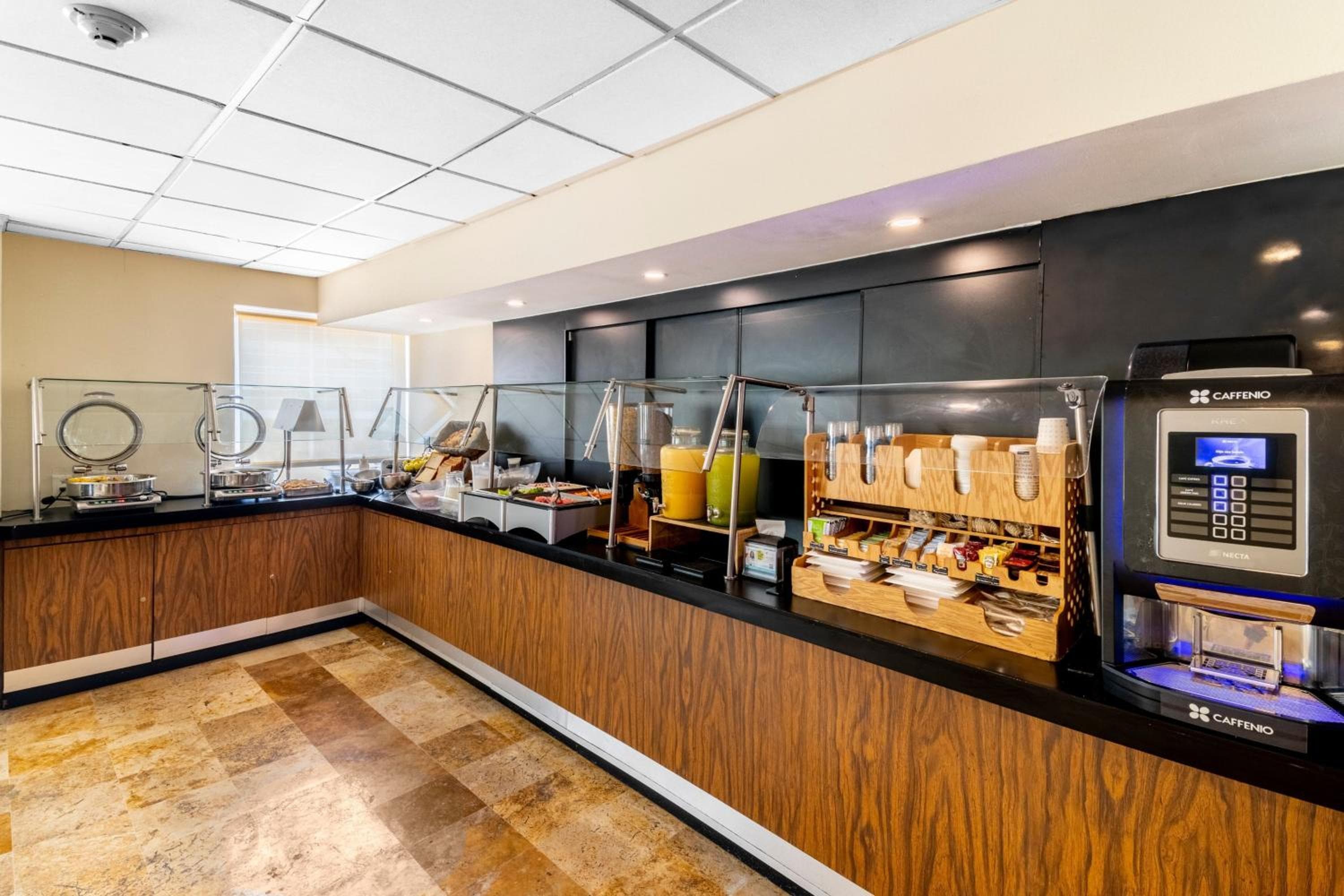 City Express by Marriott Cancun — 11