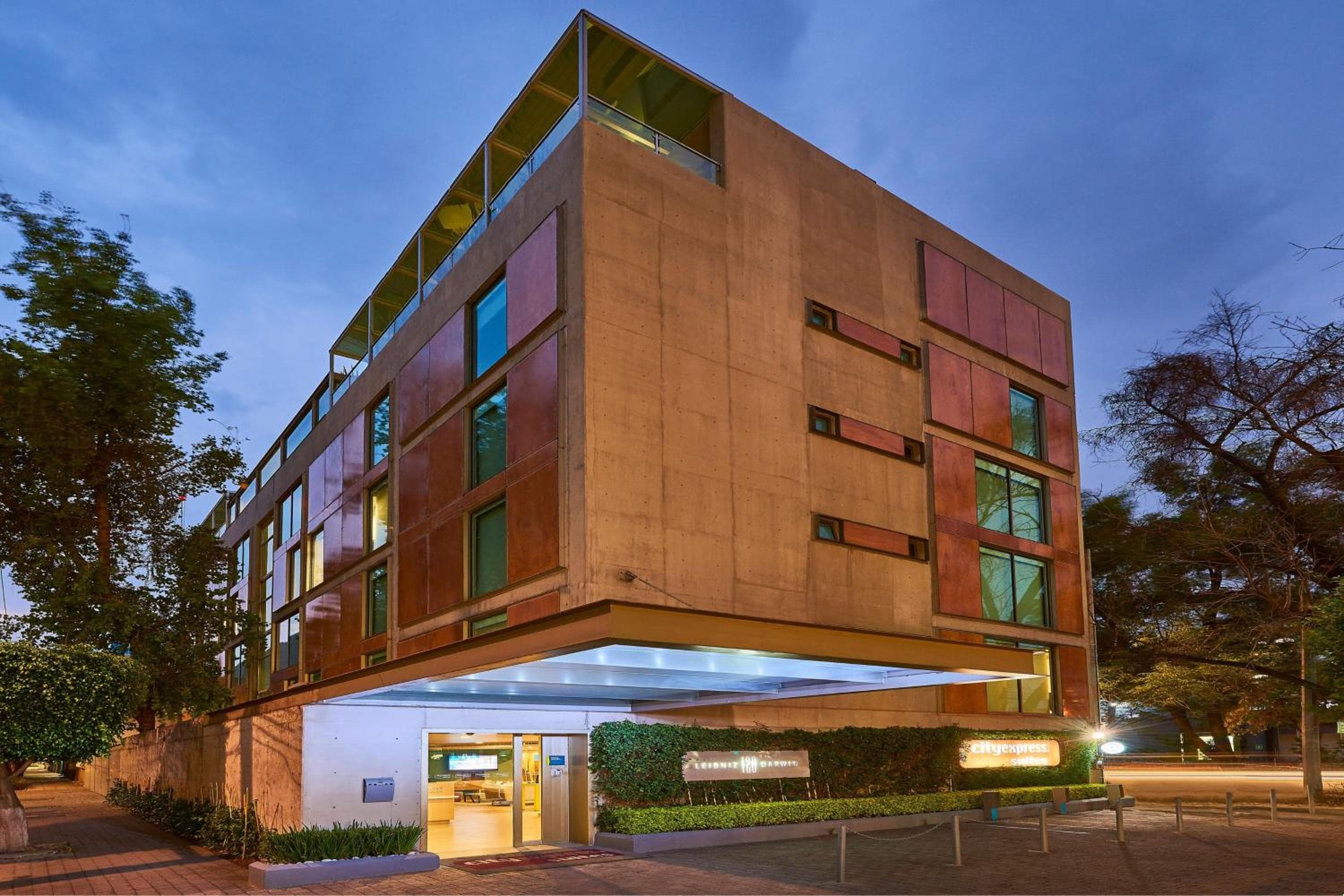 City Express Suites by Marriott Anzures — 1