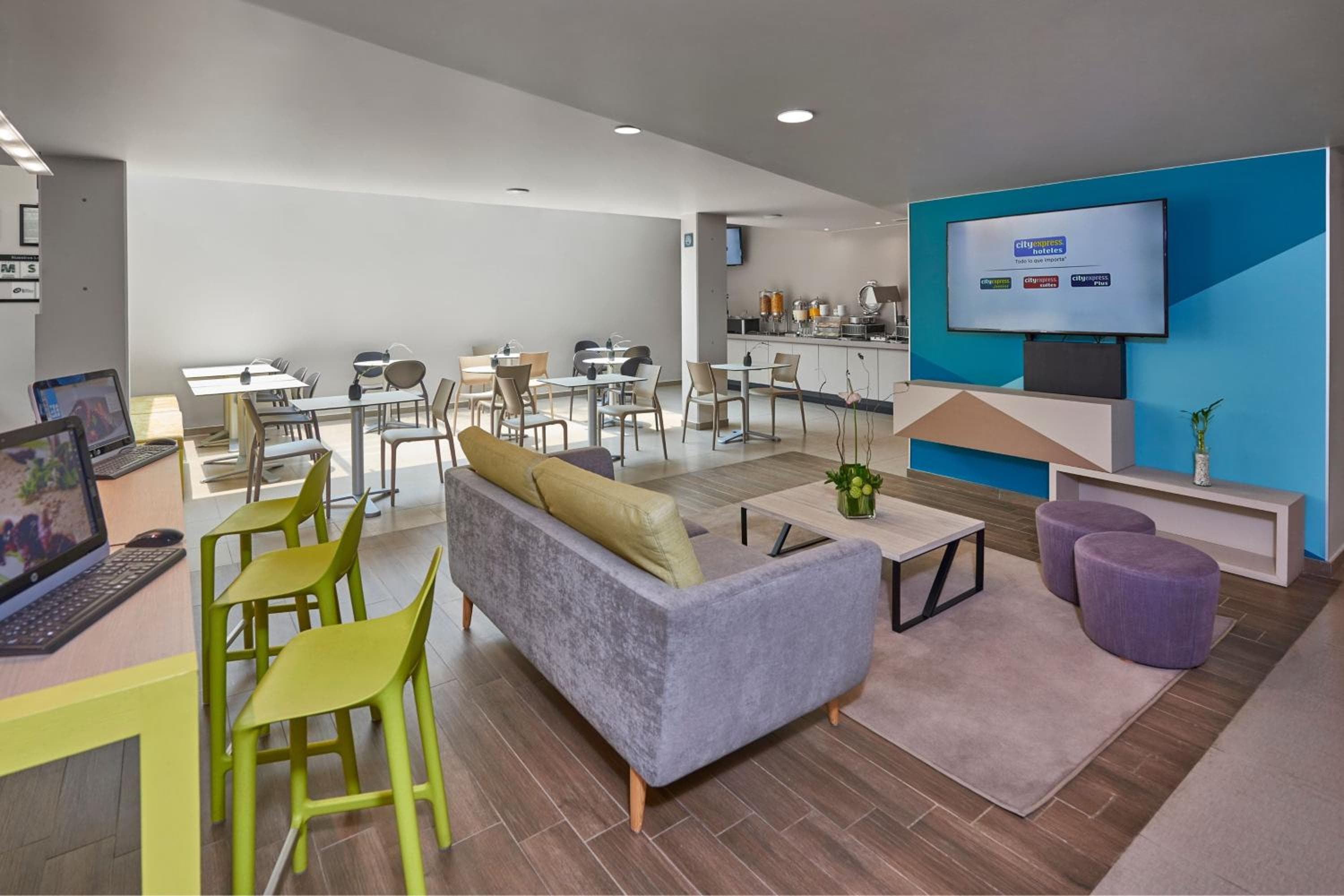 City Express Suites by Marriott Anzures — 2