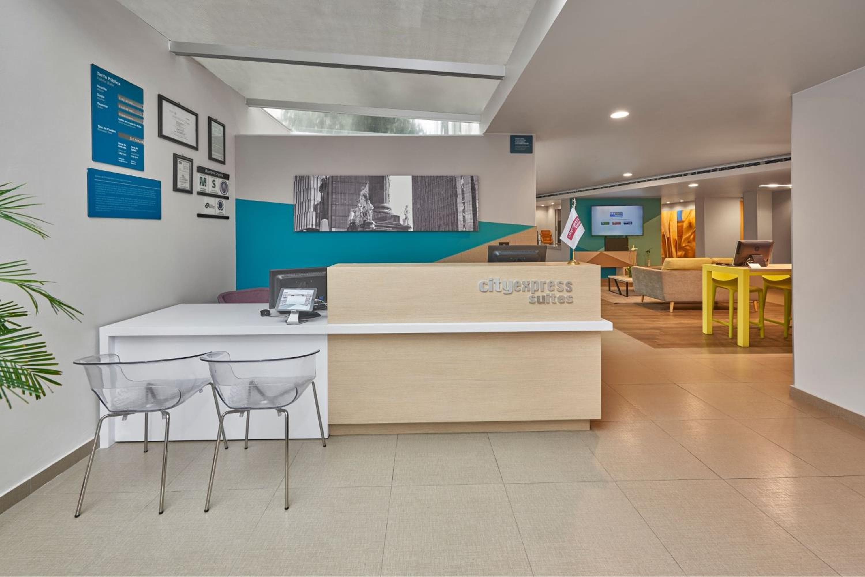 City Express Suites by Marriott Anzures — 3
