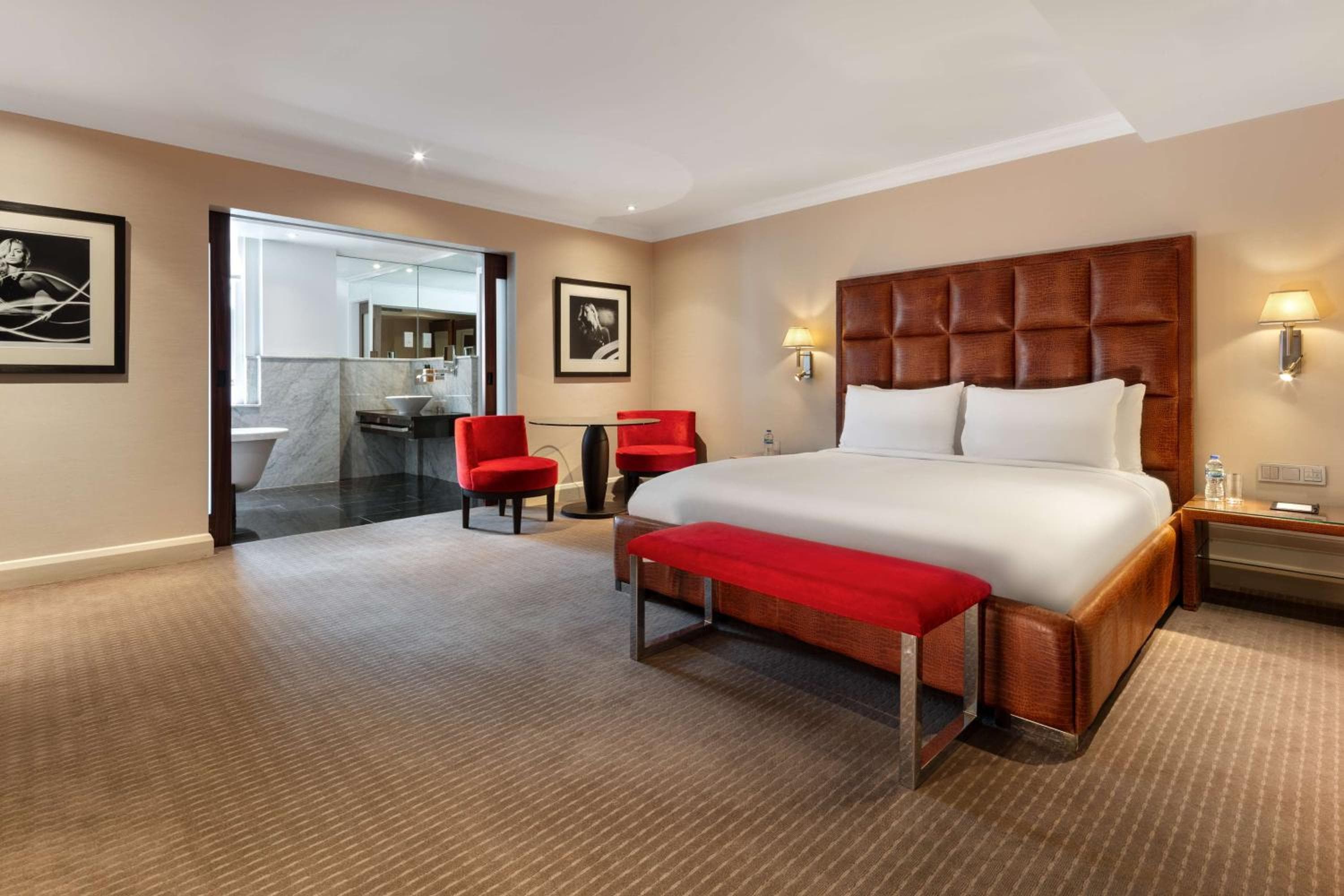 La Fiera di Maggio, A Radisson Collection Hotel, Mayfair Londra — 29