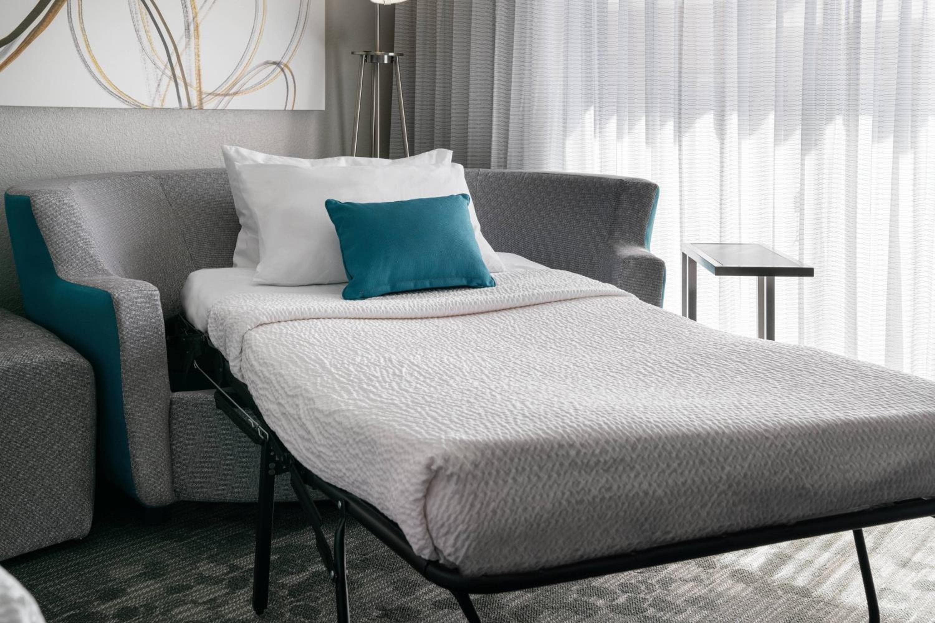 Courtyard by Marriott Las Vegas Convention Center — 11