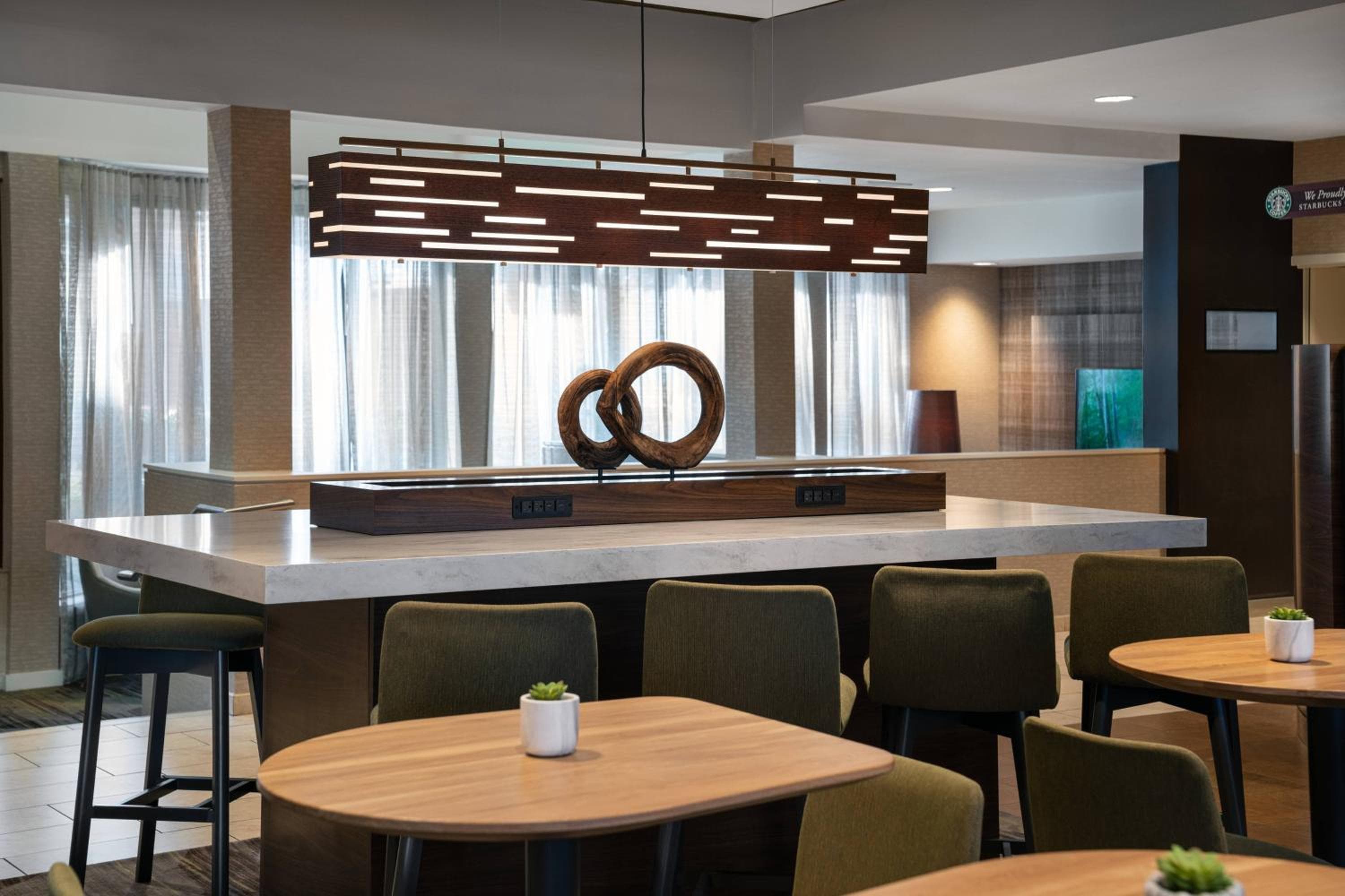 Courtyard by Marriott Las Vegas Convention Center — 21