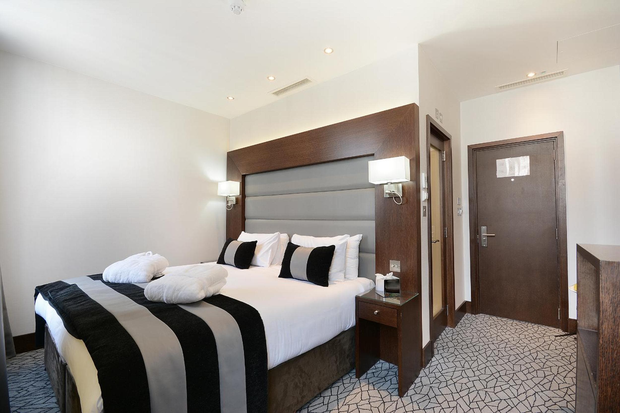 Parco Grand Paddington Corte — 12