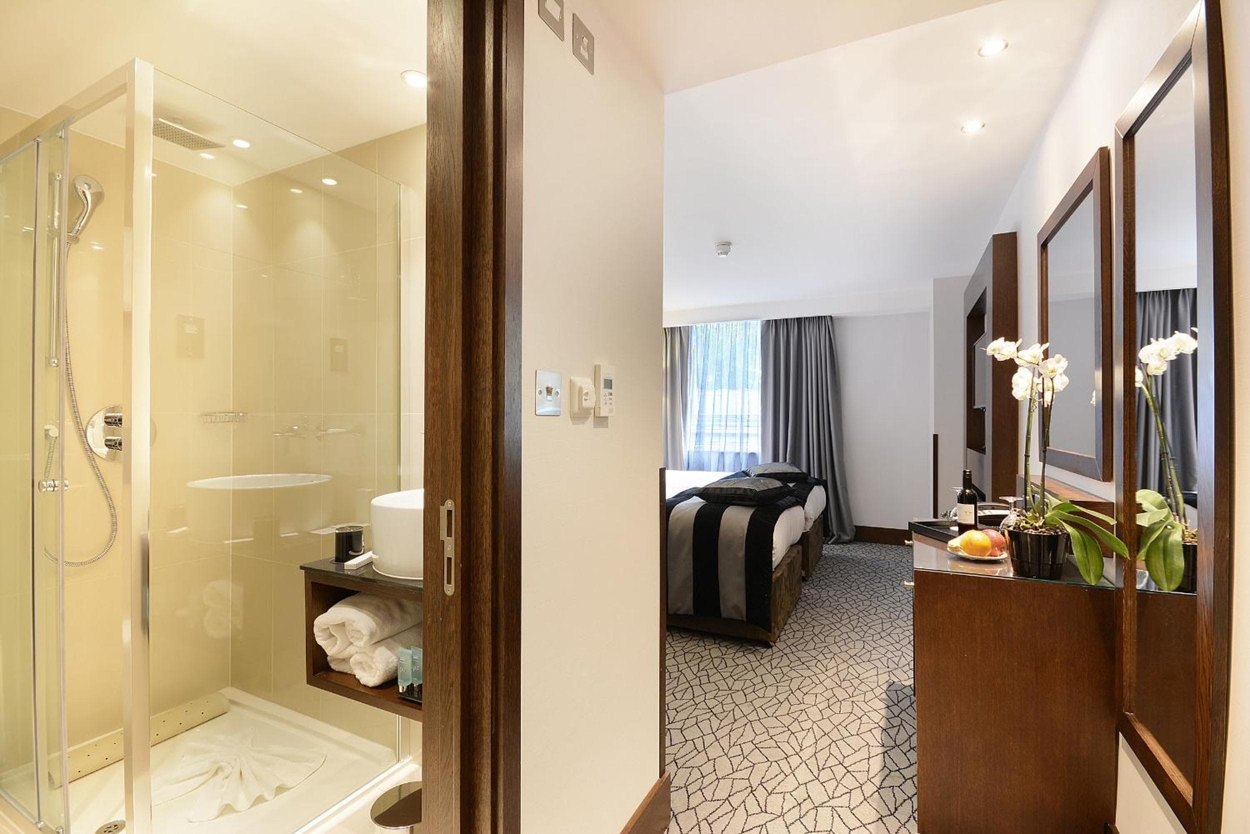 Parco Grand Paddington Corte — 20