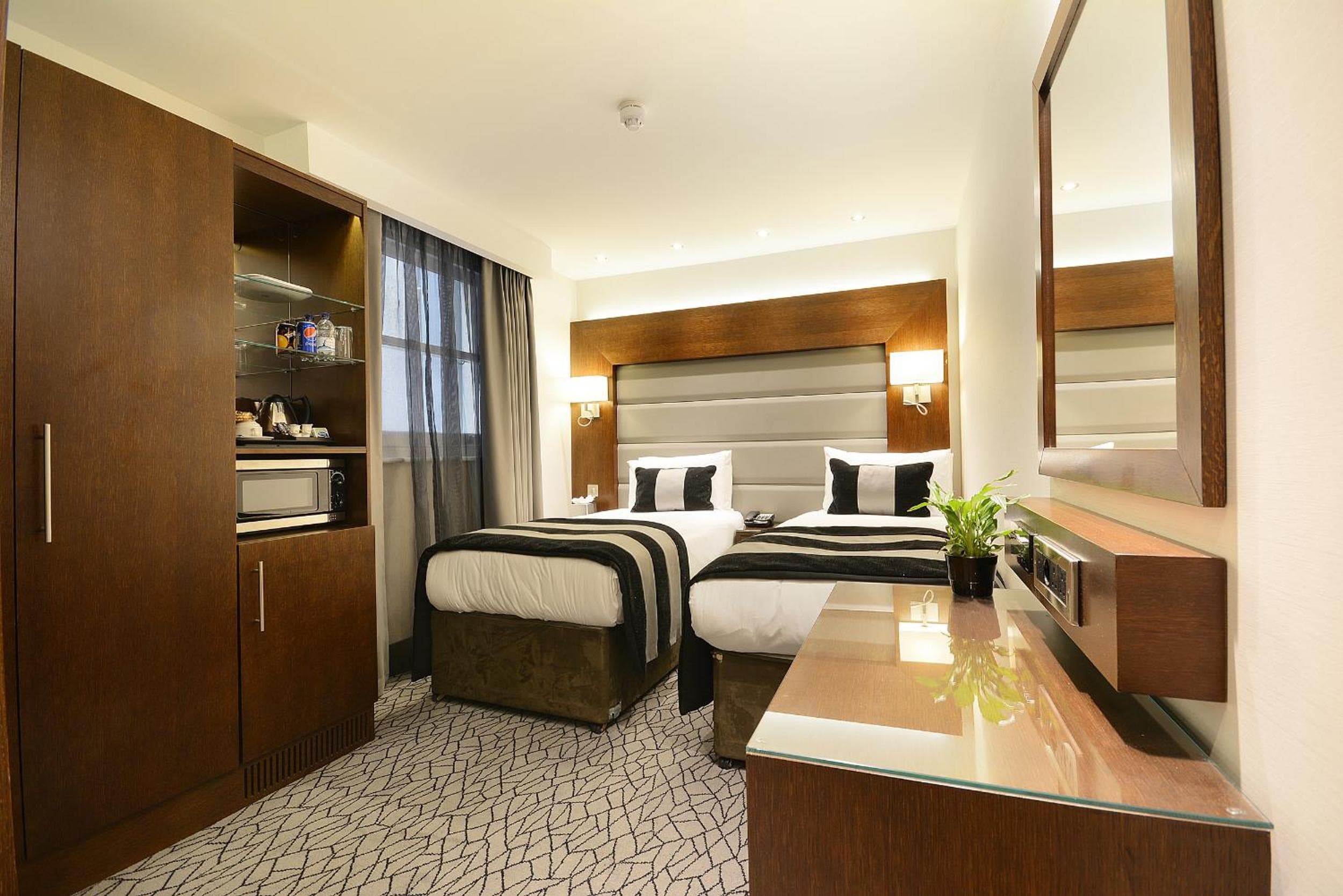 Parco Grand Paddington Corte — 25