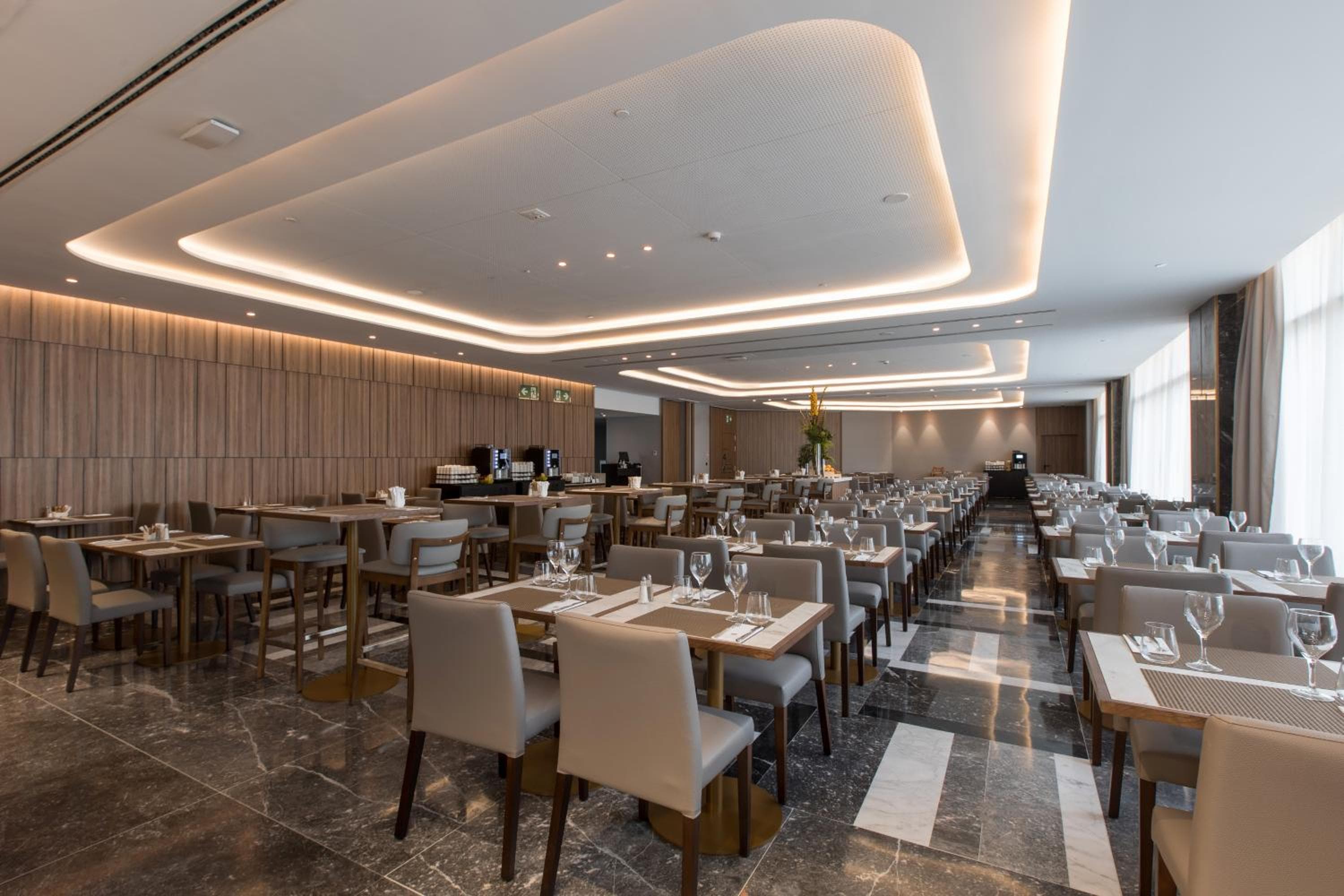 Hotel Giralda Center — 30