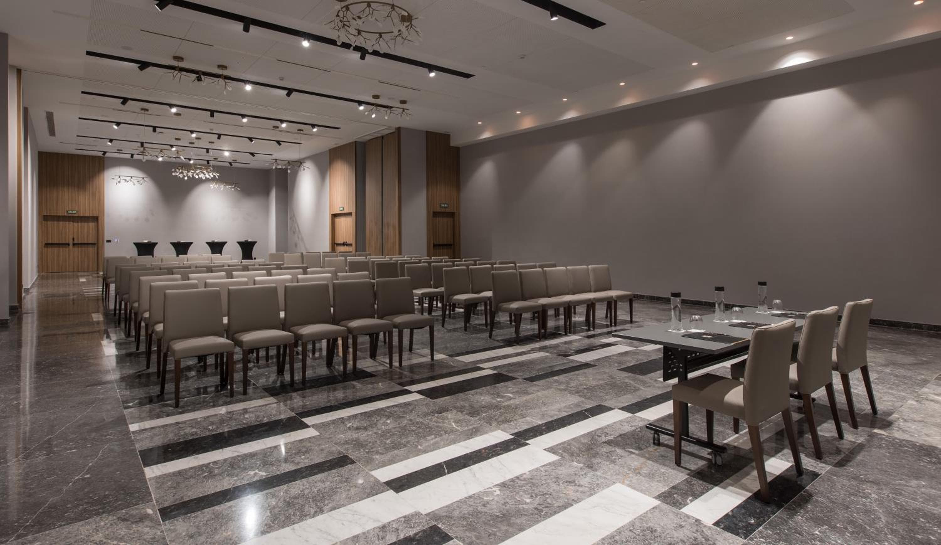 Hotel Giralda Center — 10