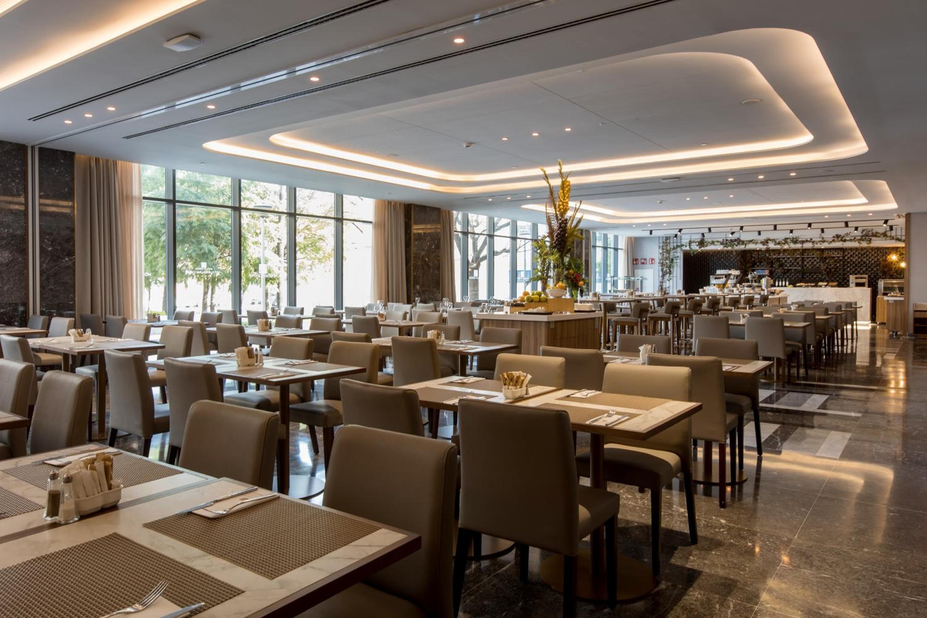 Hotel Giralda Center — 2