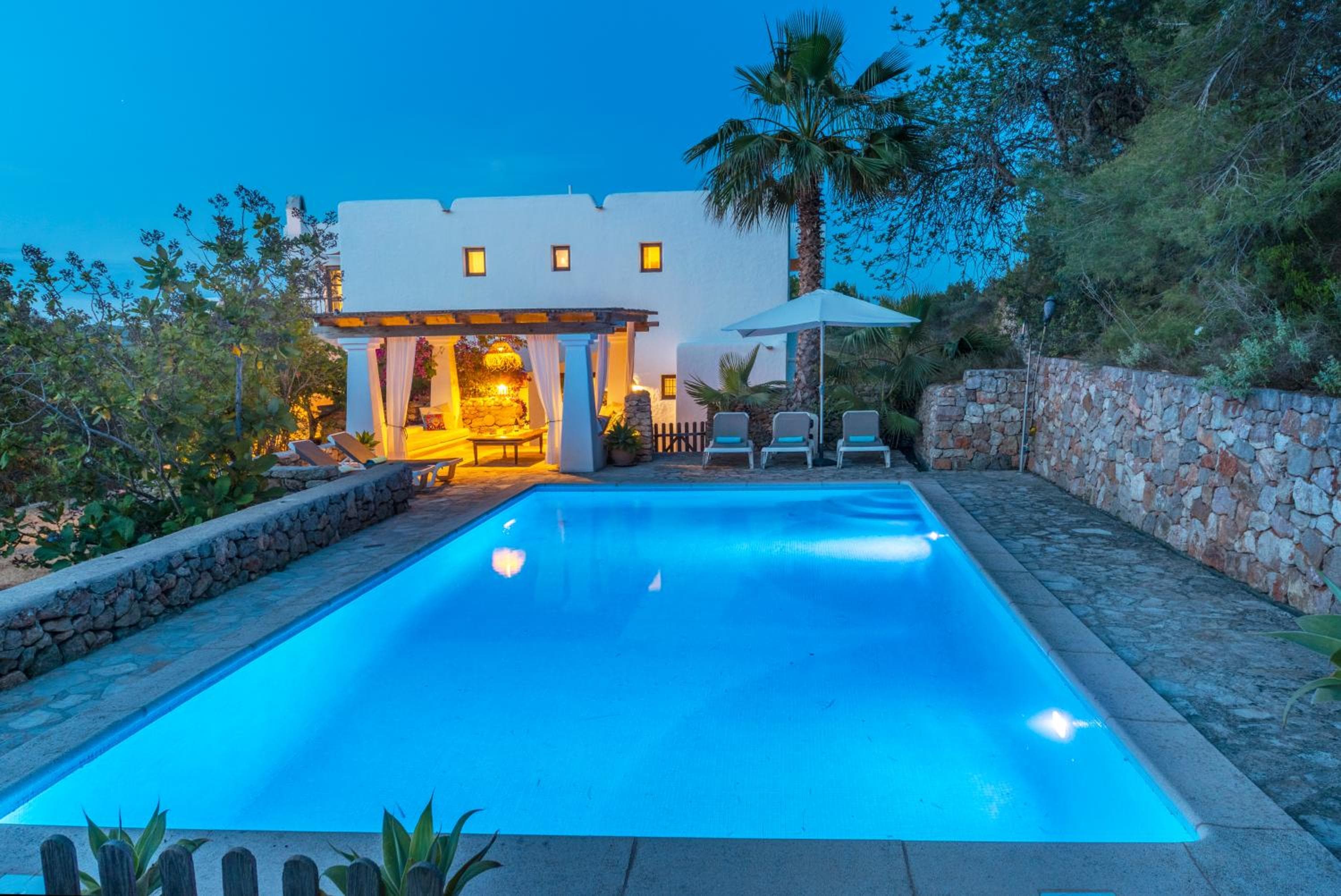 Villa con Piscina-zona muy tranquila - privacidad - sin turismo masivo — 2