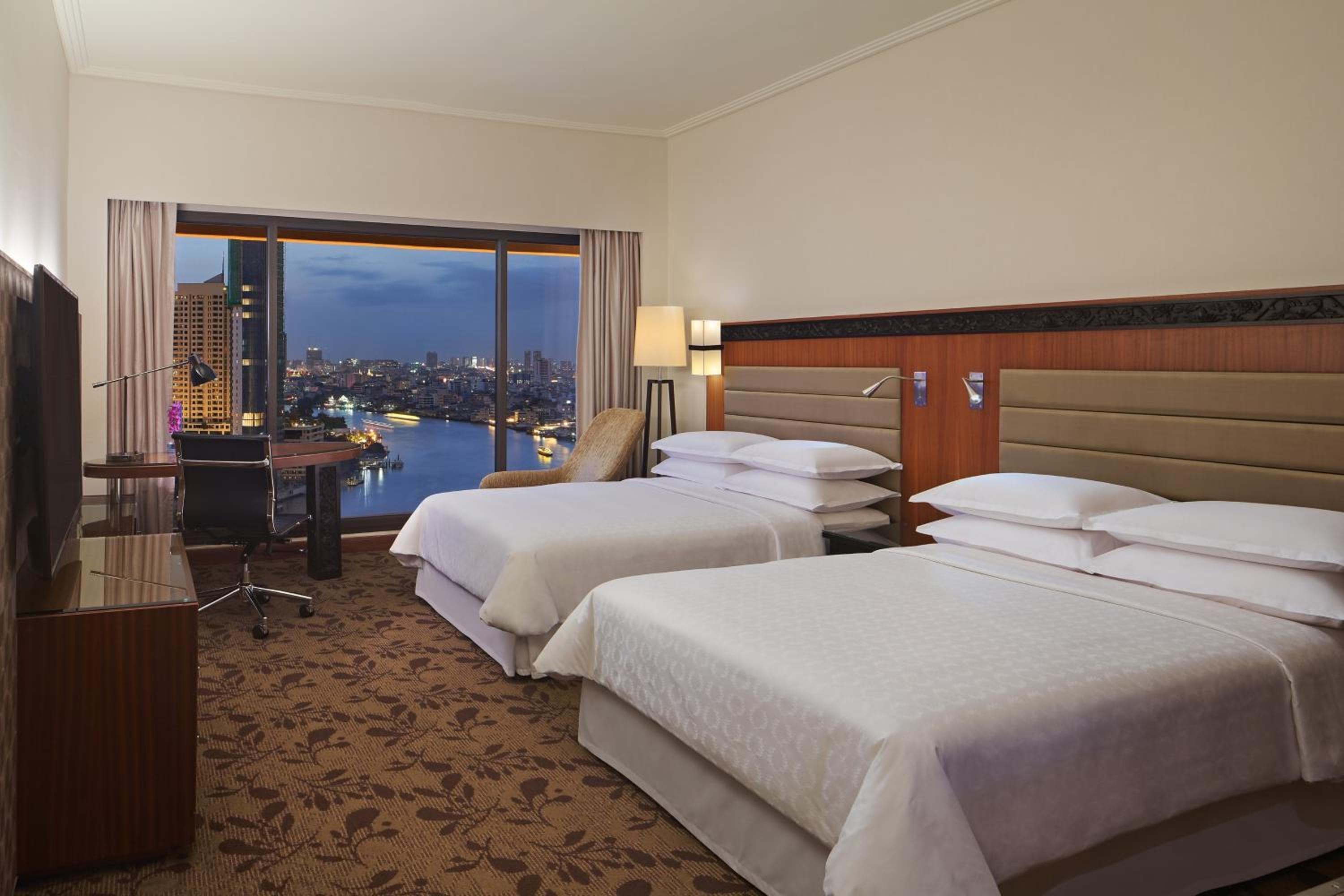 Royal Orchid Sheraton Riverside Hotel Bangkok — 30
