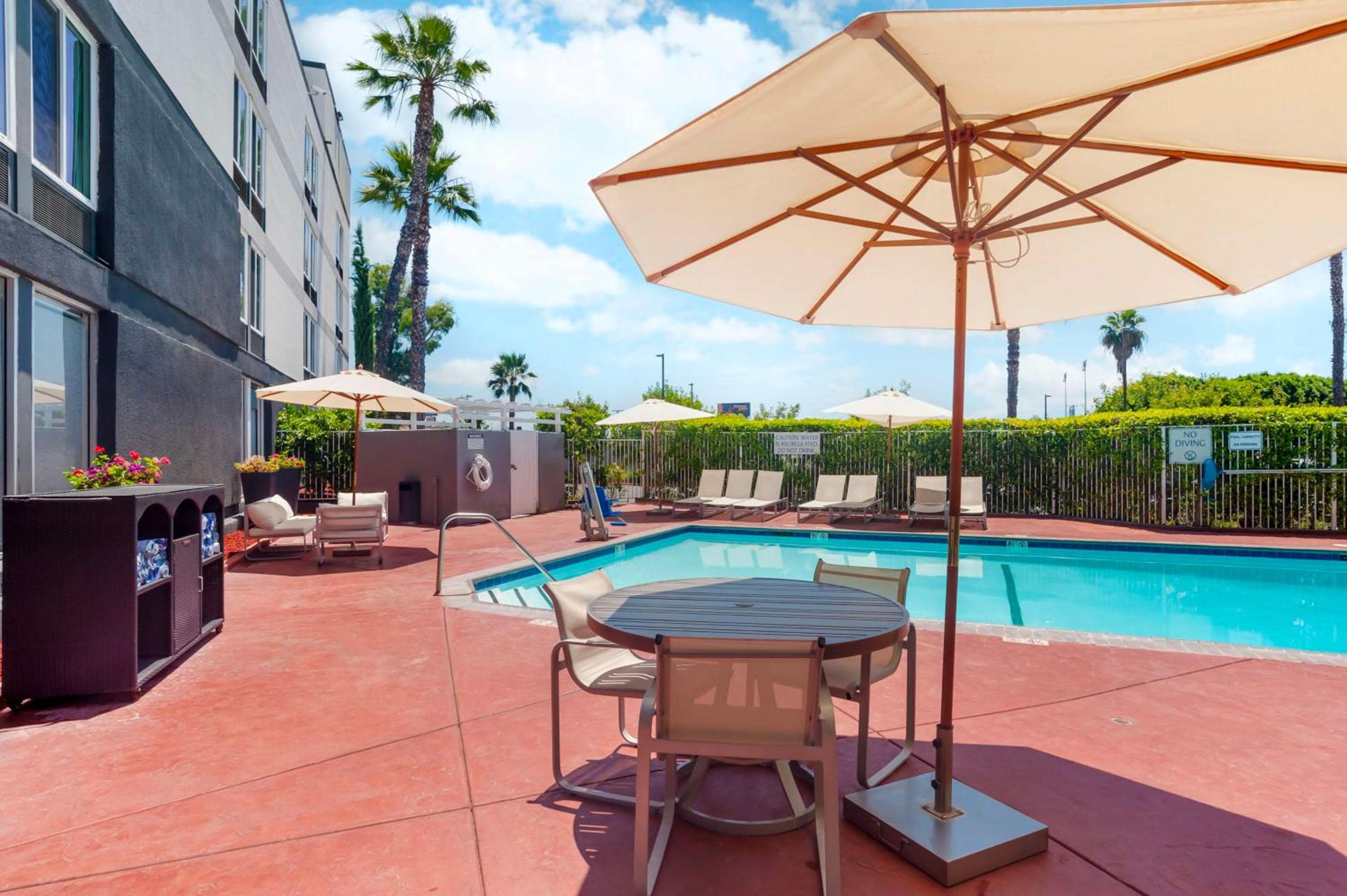 Best Western Plus Commerce Hotel — 4