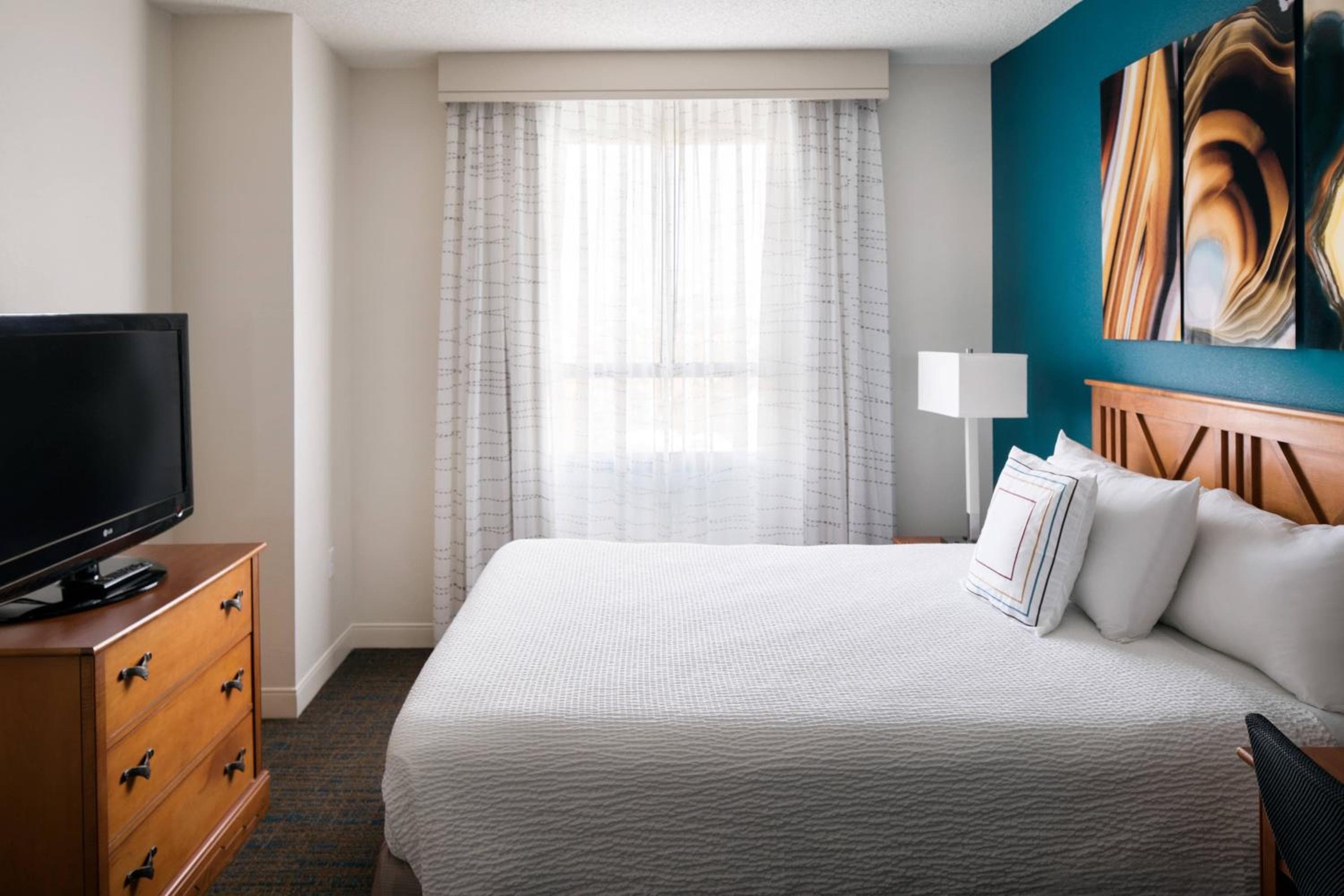Residence Inn by Marriott Las Vegas Hughes Center — 11