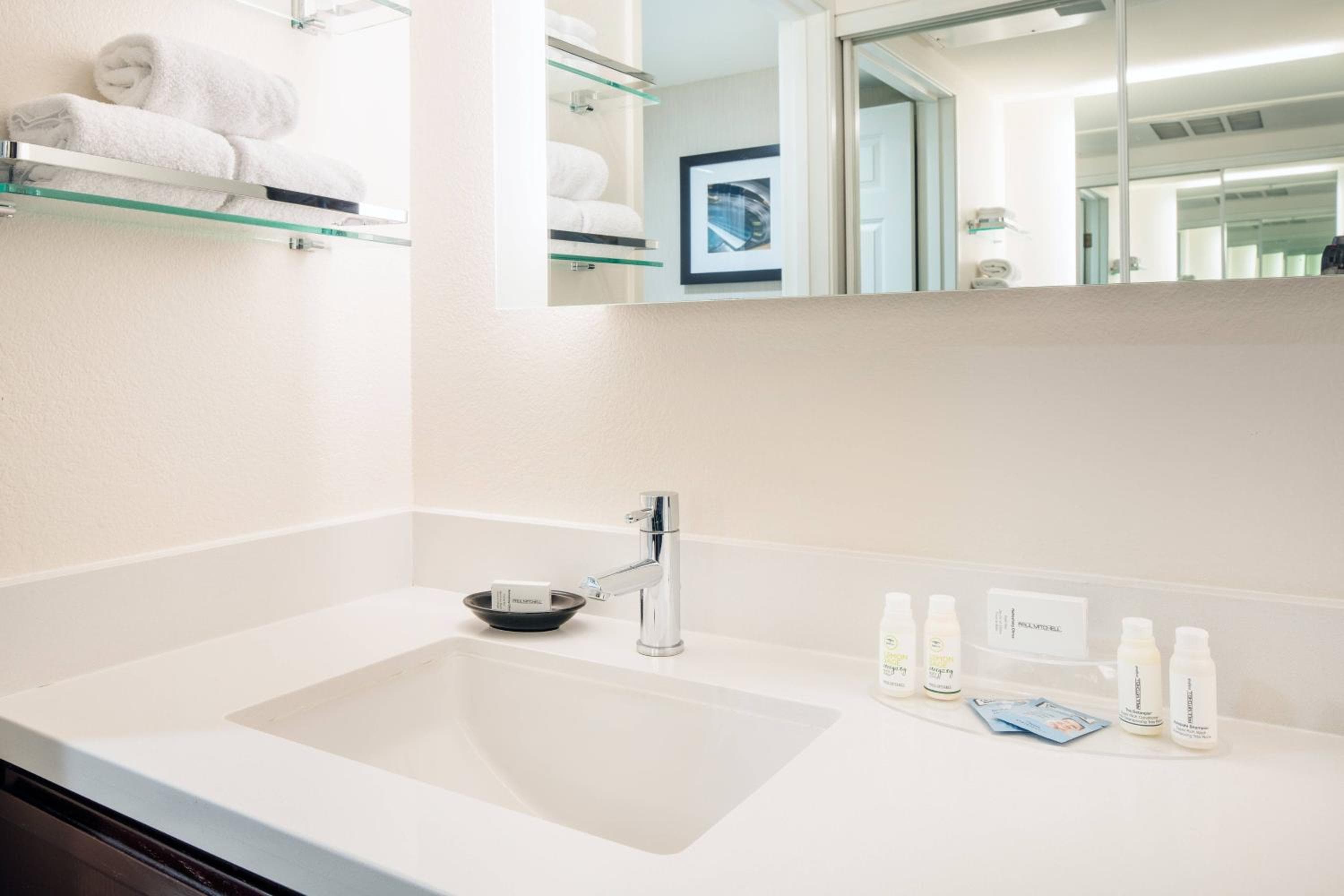 Residence Inn by Marriott Las Vegas Hughes Center — 17