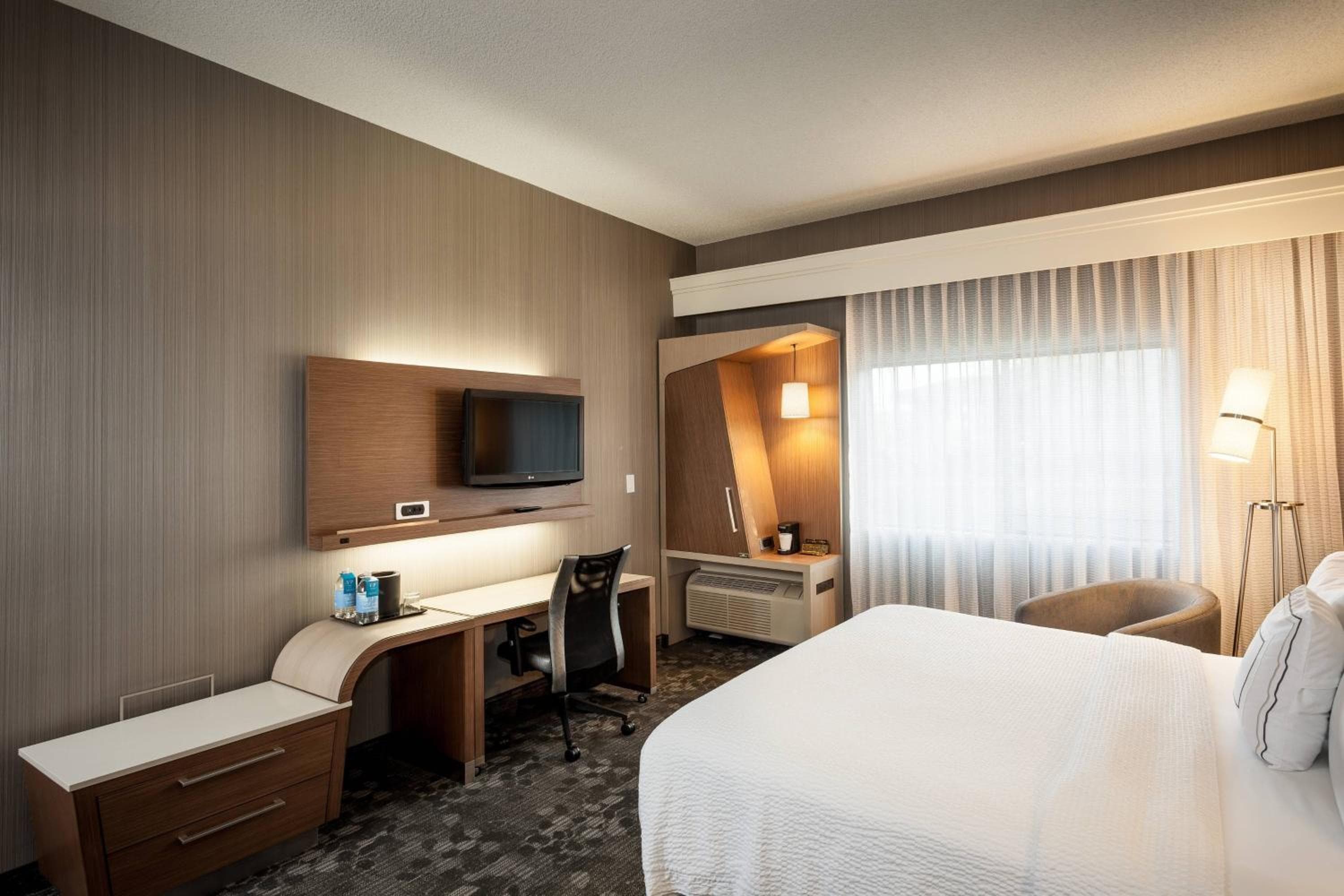 Courtyard by Marriott Henderson - Green Valley - Las Vegas — 18